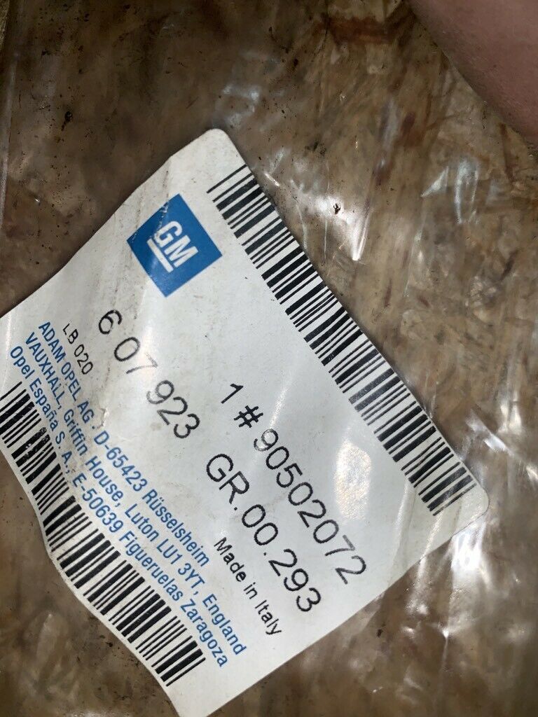 Original GM Opel Zylinderschraube Vectra C Omega 2.0 uvm. NEU