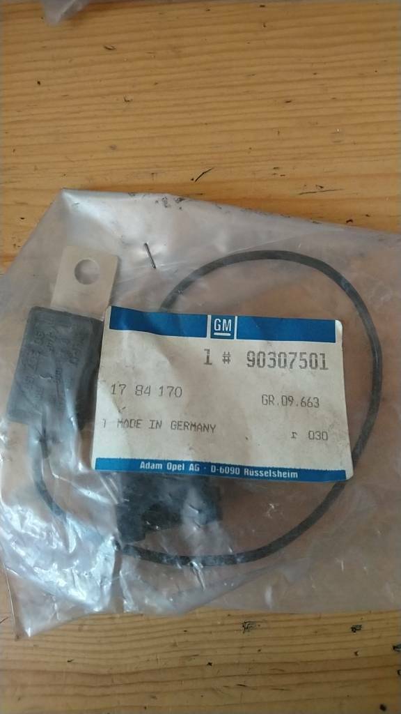 Opel oldtimer youngtimer Entstörkondensator neu gm 90307501