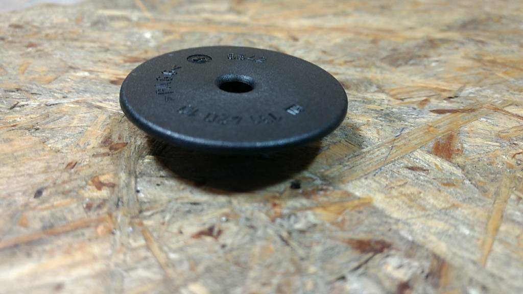 Corsa E 5-Türer Teppichclip original GM Opel NEU