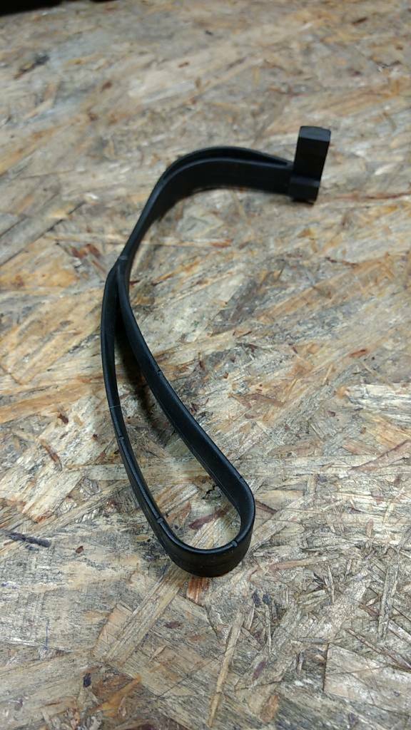 Kadett E Gurtschlaufe Rückenlehne original GM Opel NEU