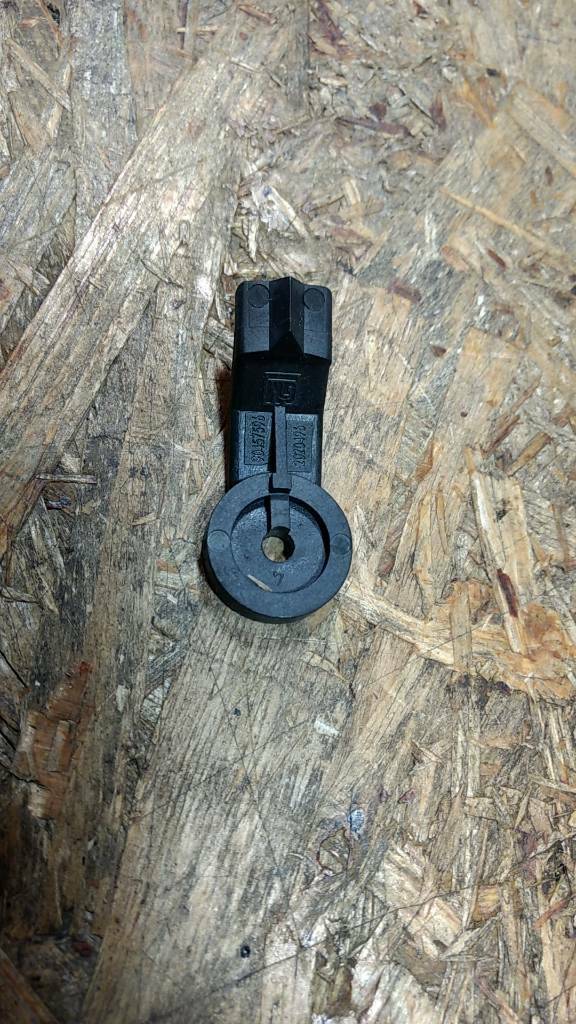 Opel Omega B Verkleidung Seitenwand Kofferraum original GM NEU