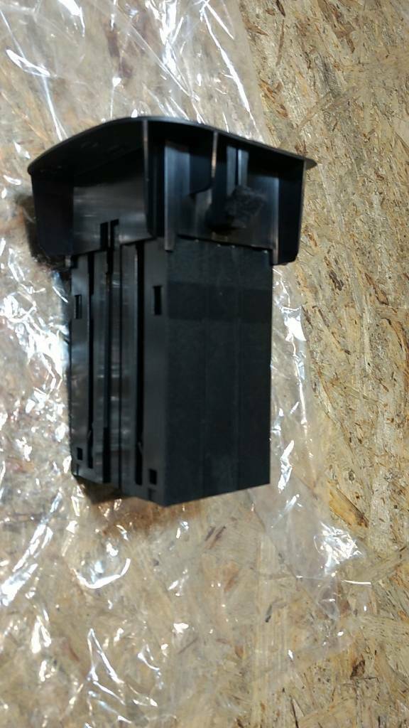 Vectra B Kassettenbox original GM Opel NEU