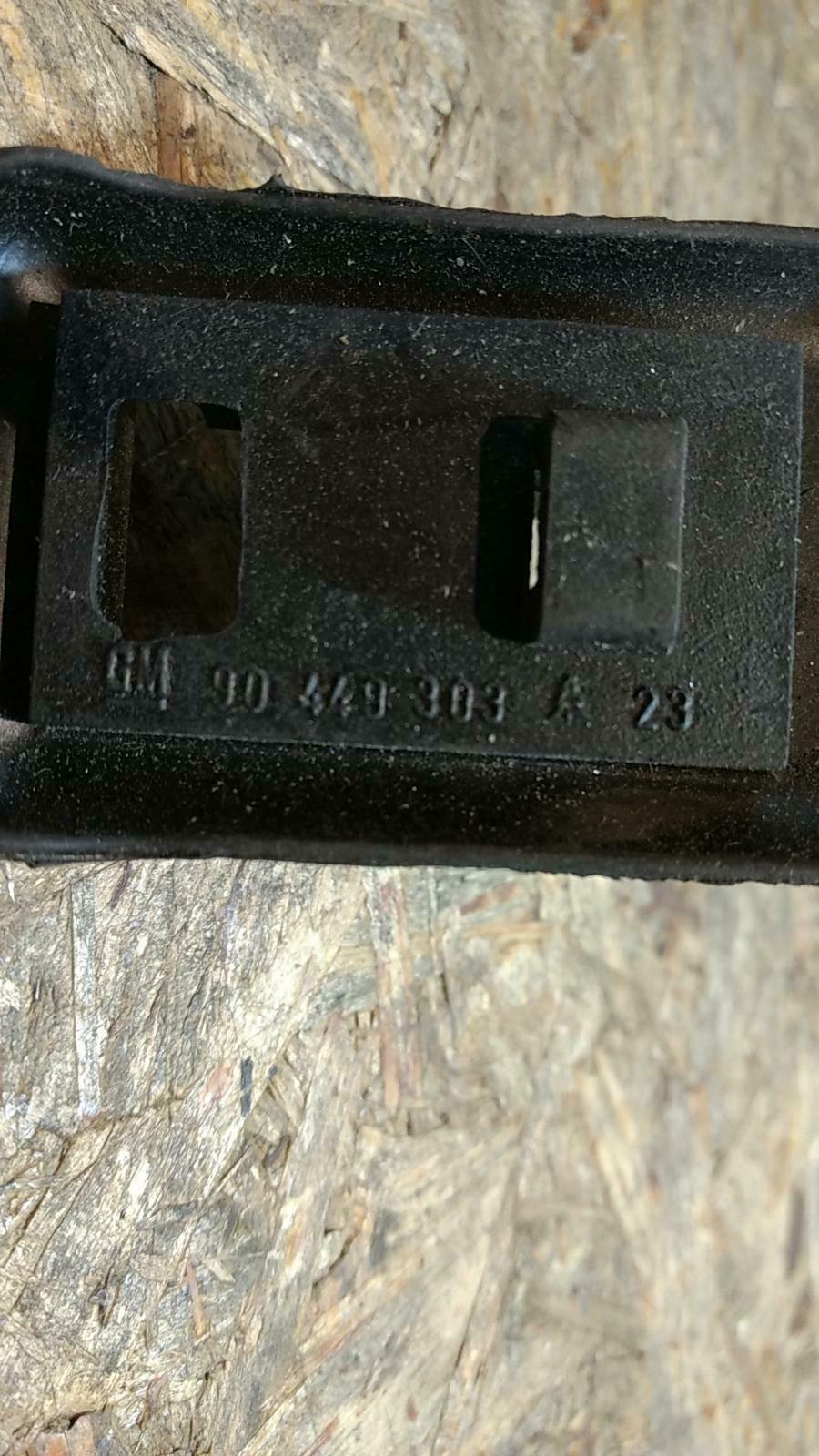 Astra F Rücksitzbank Halterung Verriegelung original GM Opel NEU