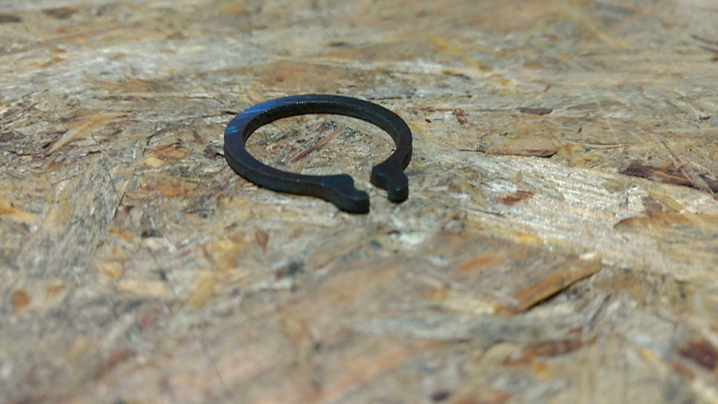 Corsa C Sicherungsring an Hauptwelle original GM Opel NEU