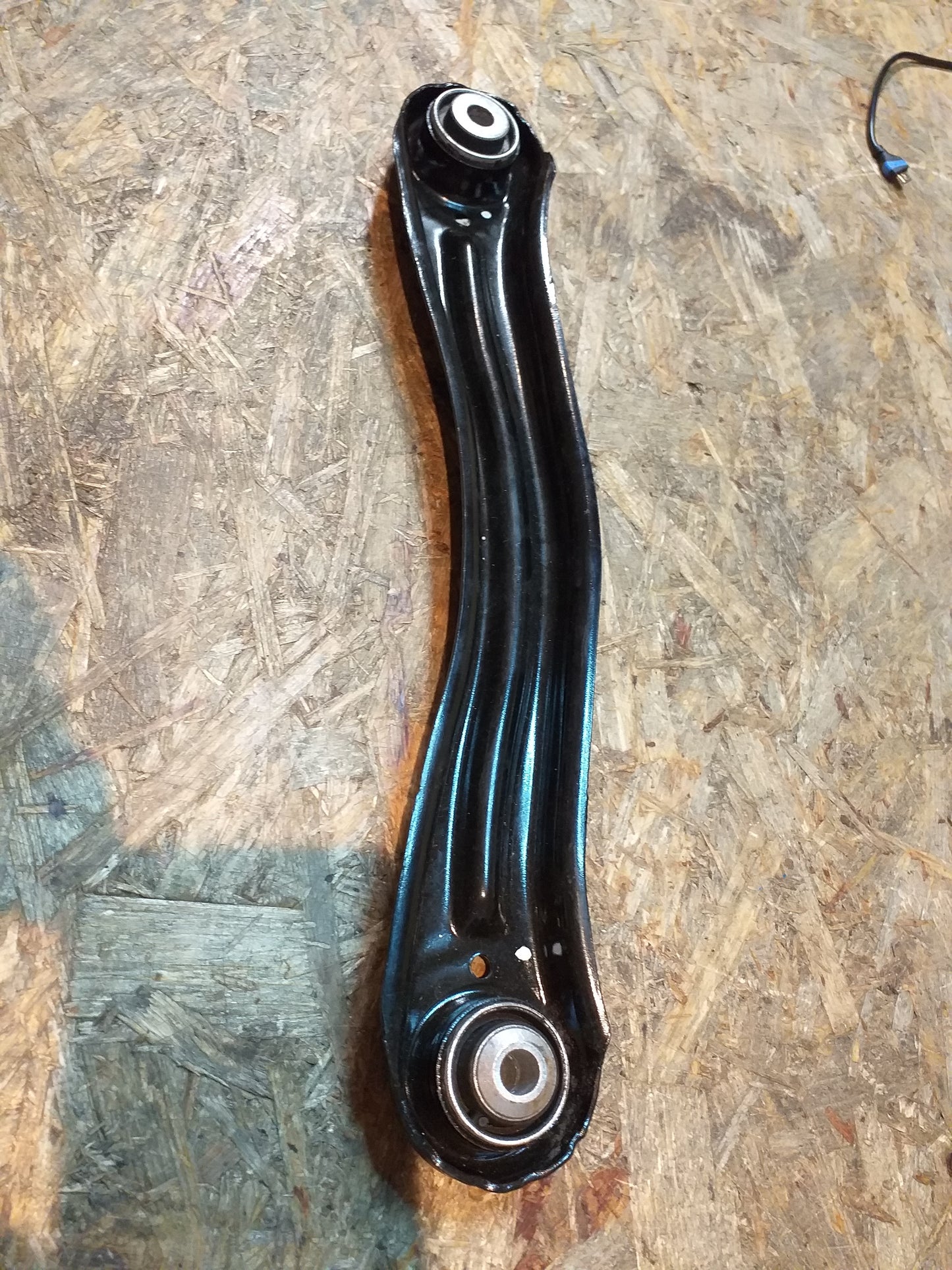 Mercedes Benz ML-KL. (W166) Lenker Radaufhängung Hinterachse links oben original Mercedes NEU