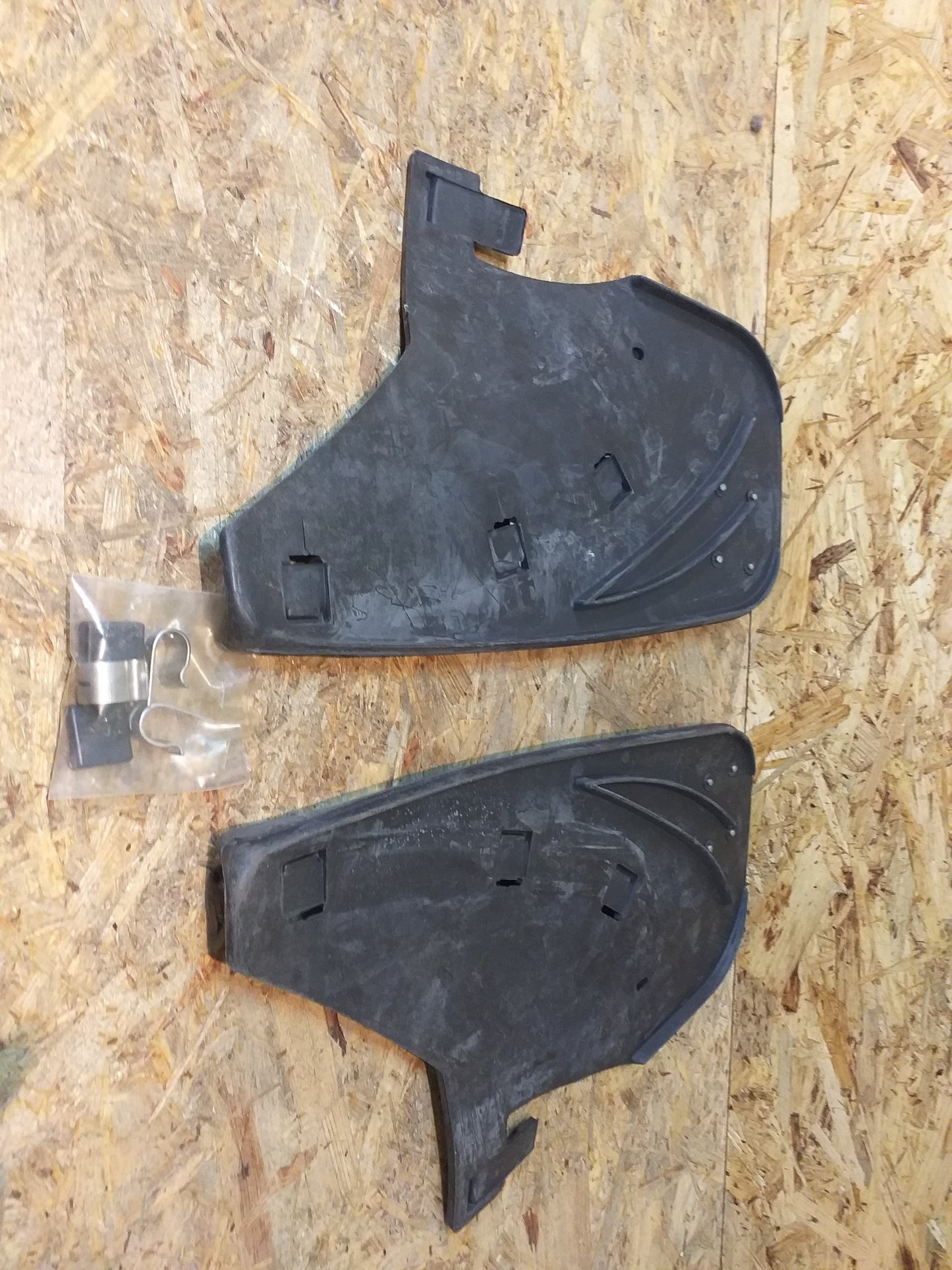 Vectra Schmutzfänger hinten OHNE CLIPS original GM Opel NEU