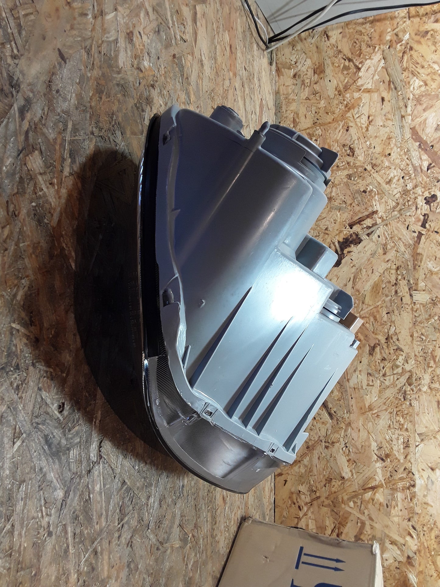 Daewoo Nubira (J100) 2.0 16V Scheinwerfer links original GM Opel NEU