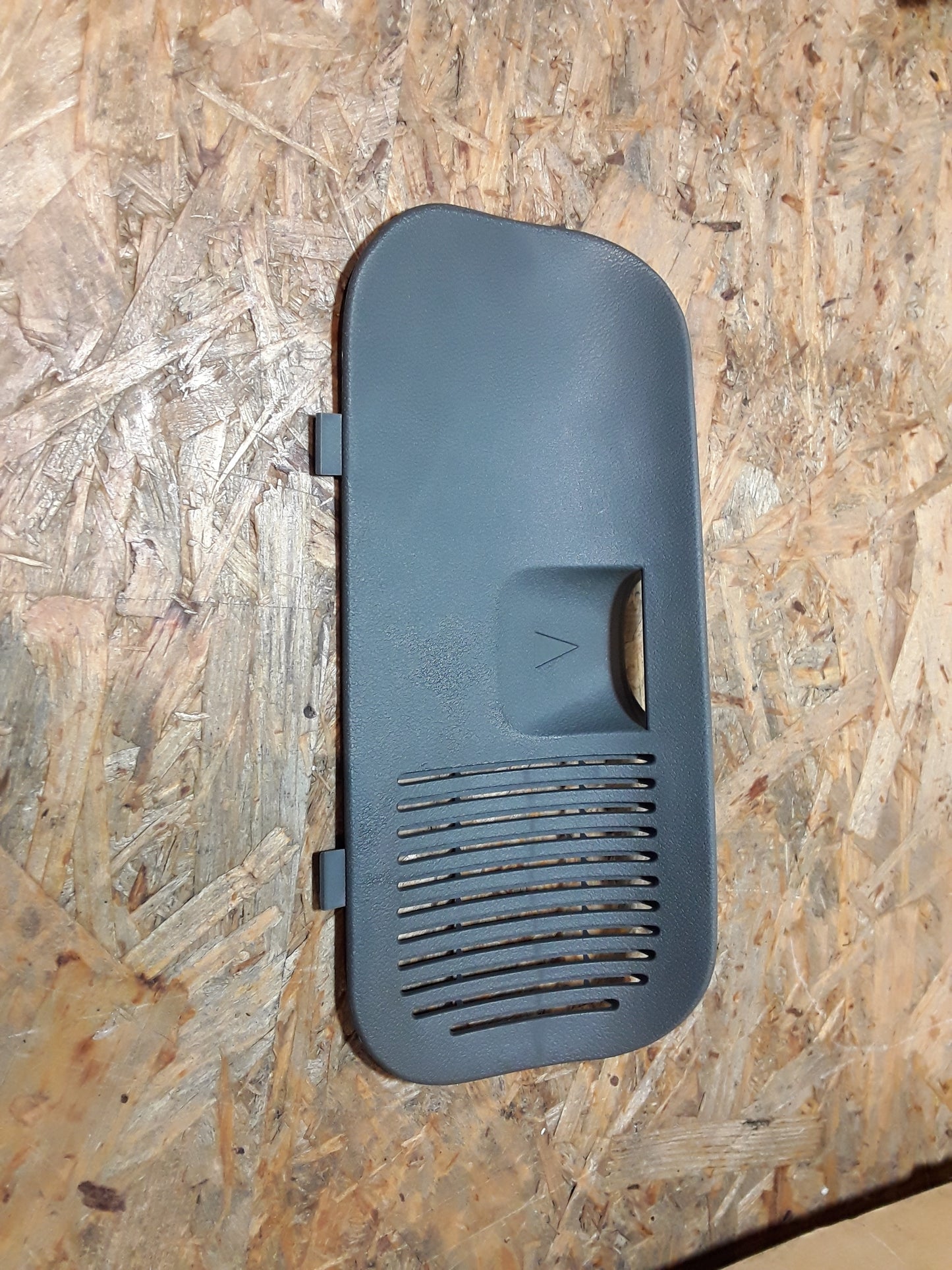 Kadett E Abdeckung Lampen links hinten original GM Opel NEU