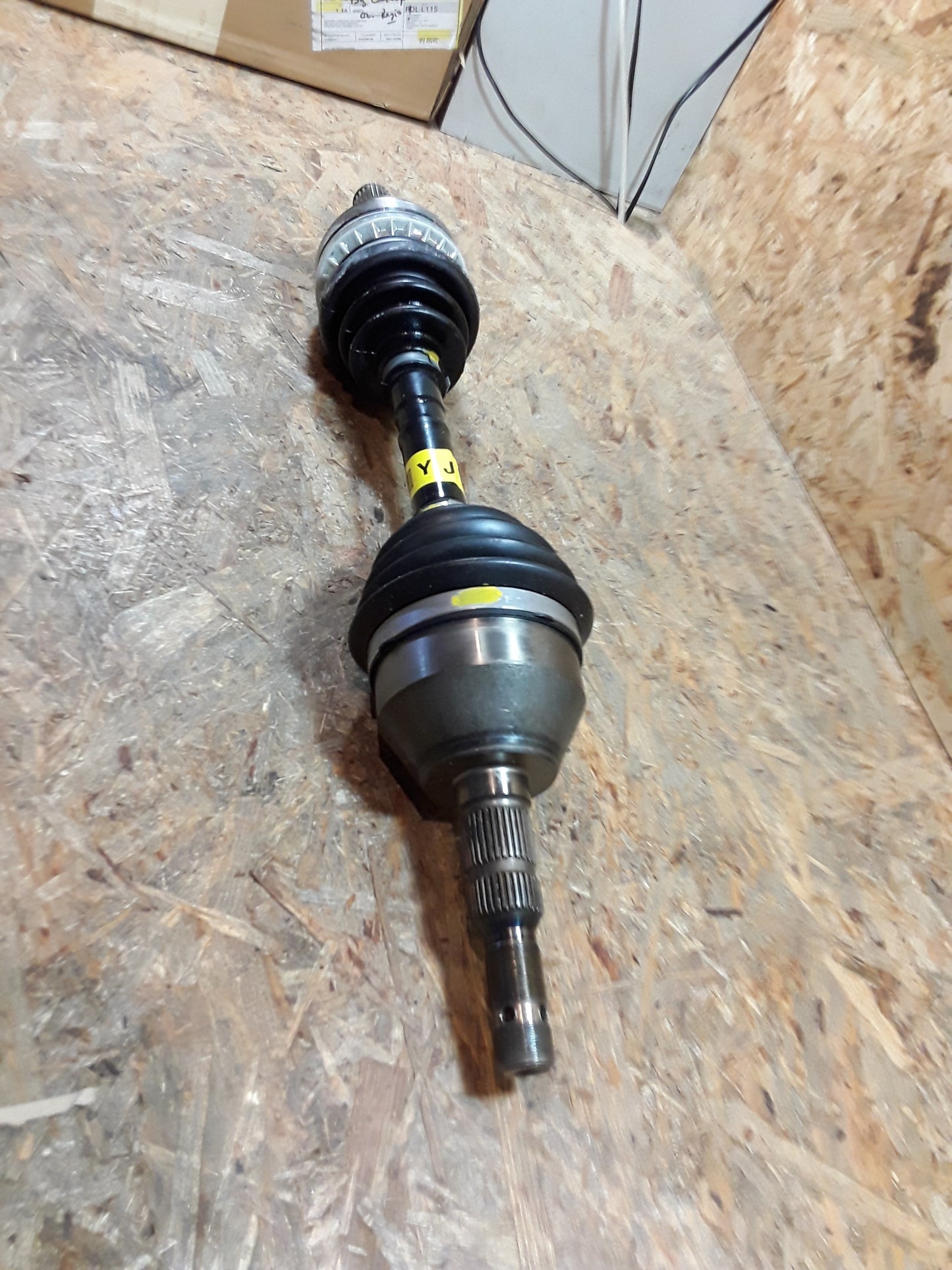 Meriva B 1,4l Antriebswelle links original GM Opel NEU