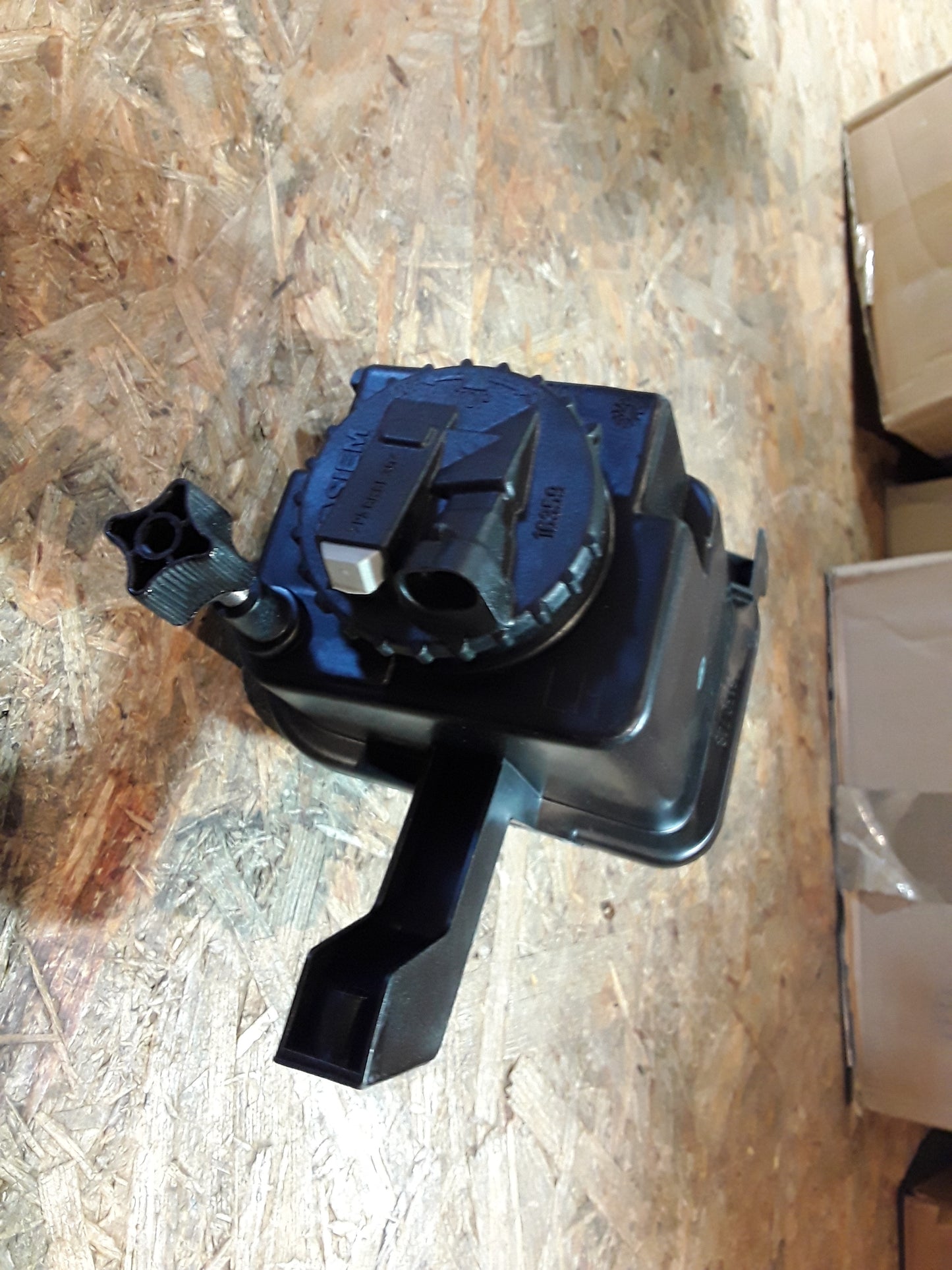 Corsa B Tigra A 1,4 Nebelscheinwerfer links original GM Opel NEU