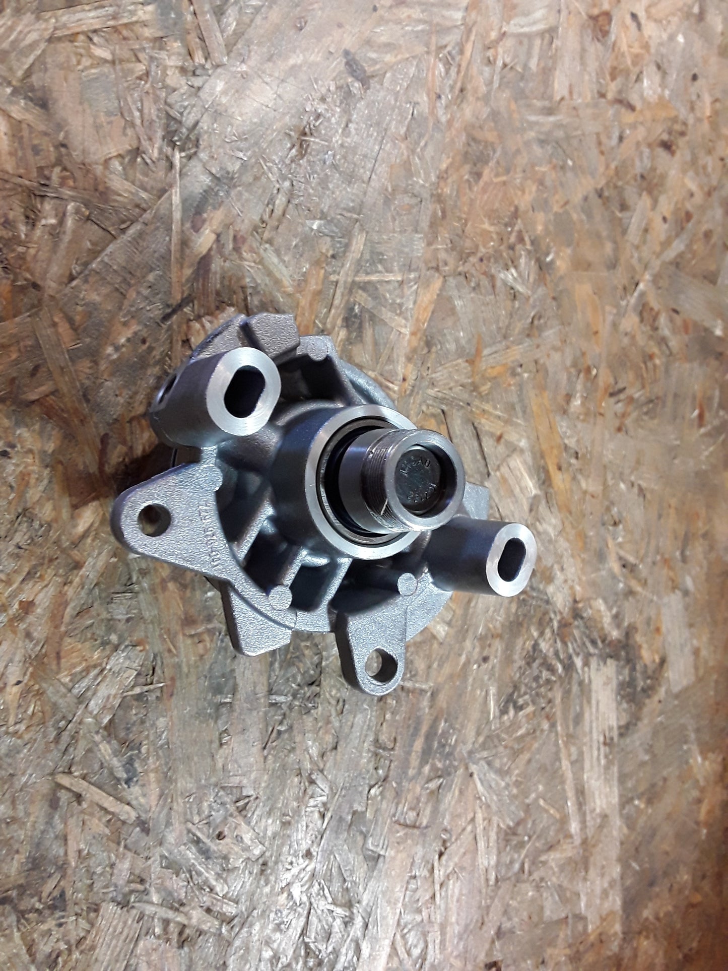 Renault Vivaro A 2,5CDTi Wasserpumpe mit Dichtung original GM Opel NEU