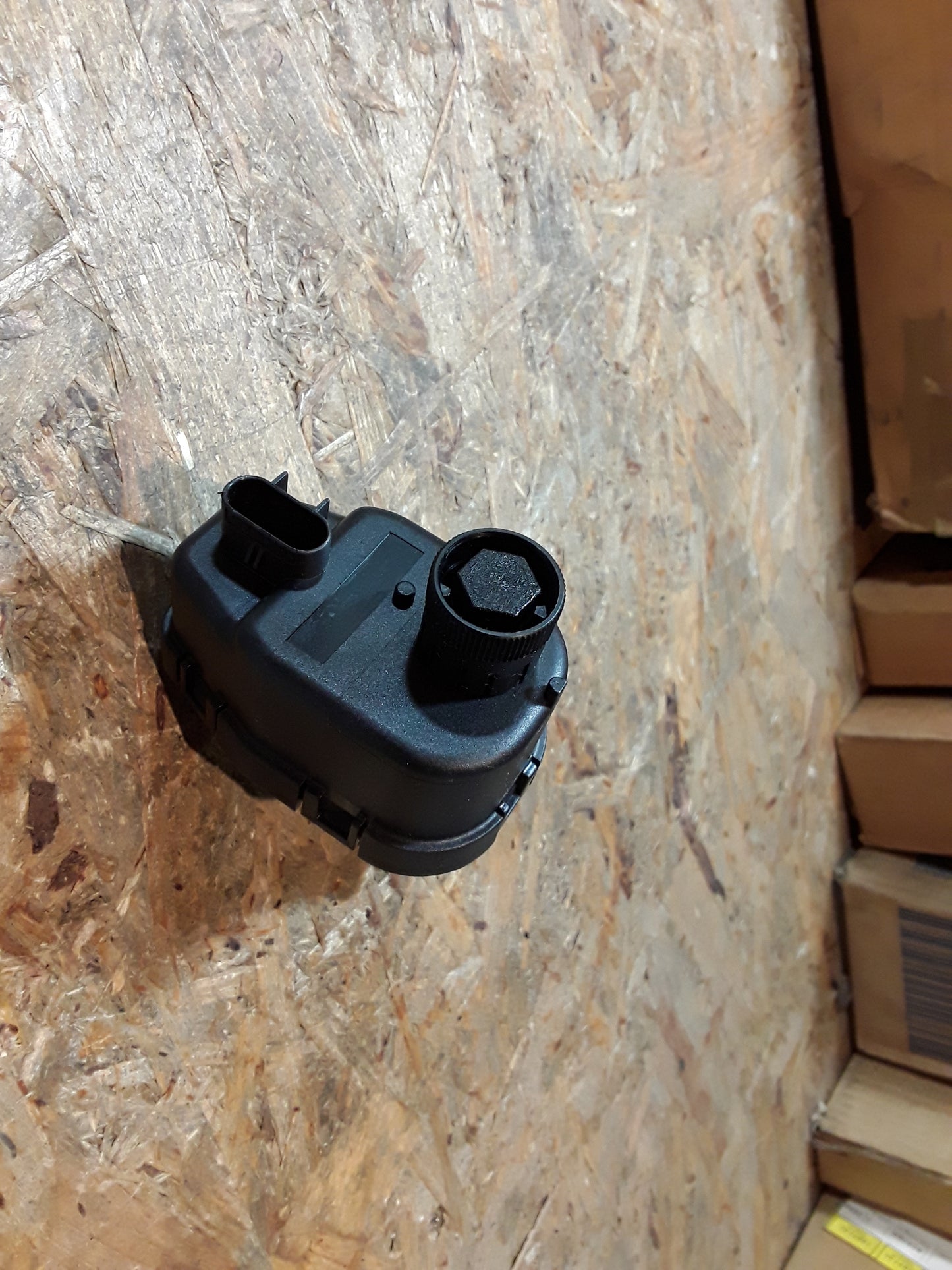 Kadett E Stellmotor Leuchtweitenregulierung original GM Opel NEU