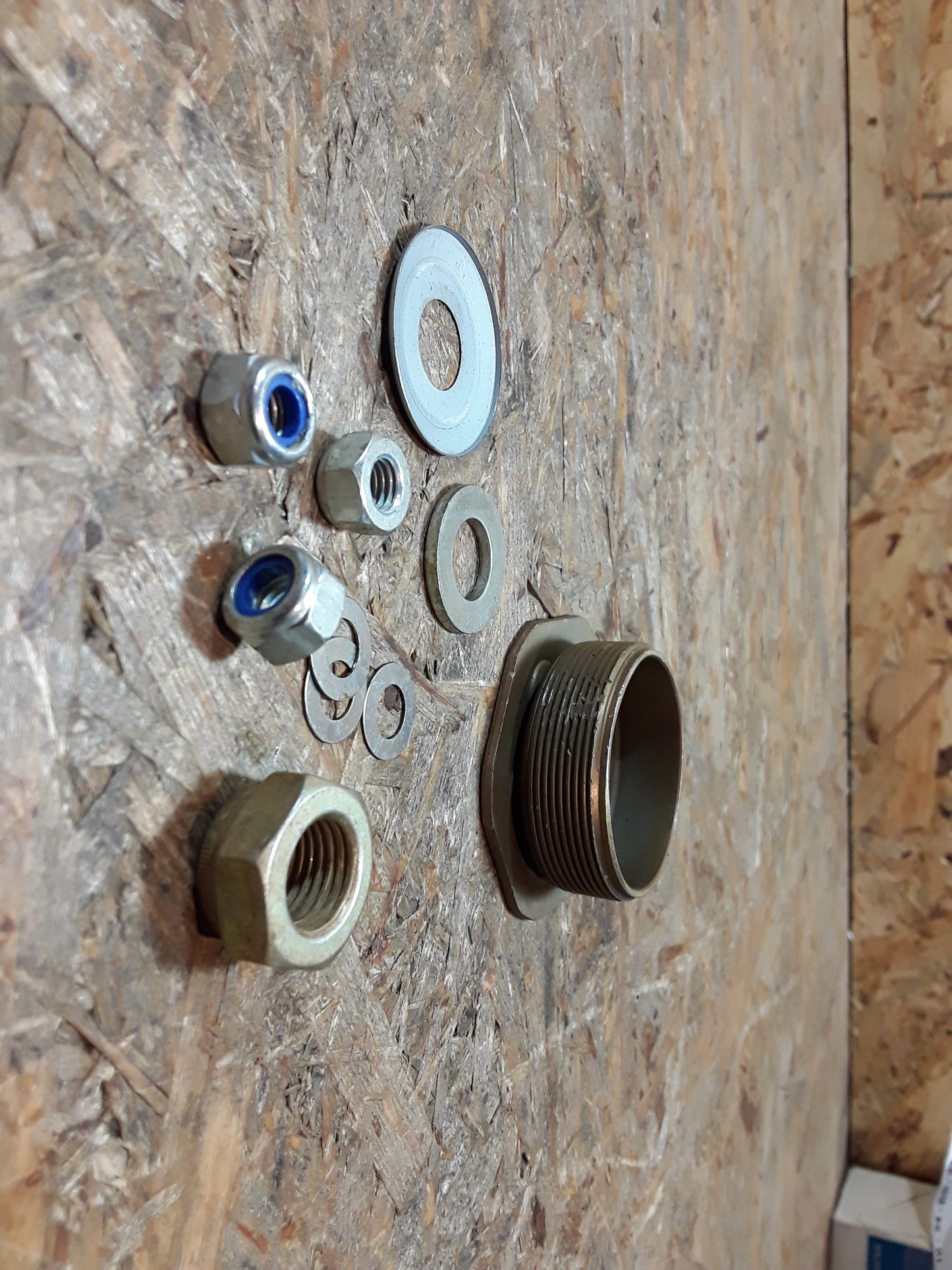 Rekord E Satz Befestigungsteile original GM Opel NEU