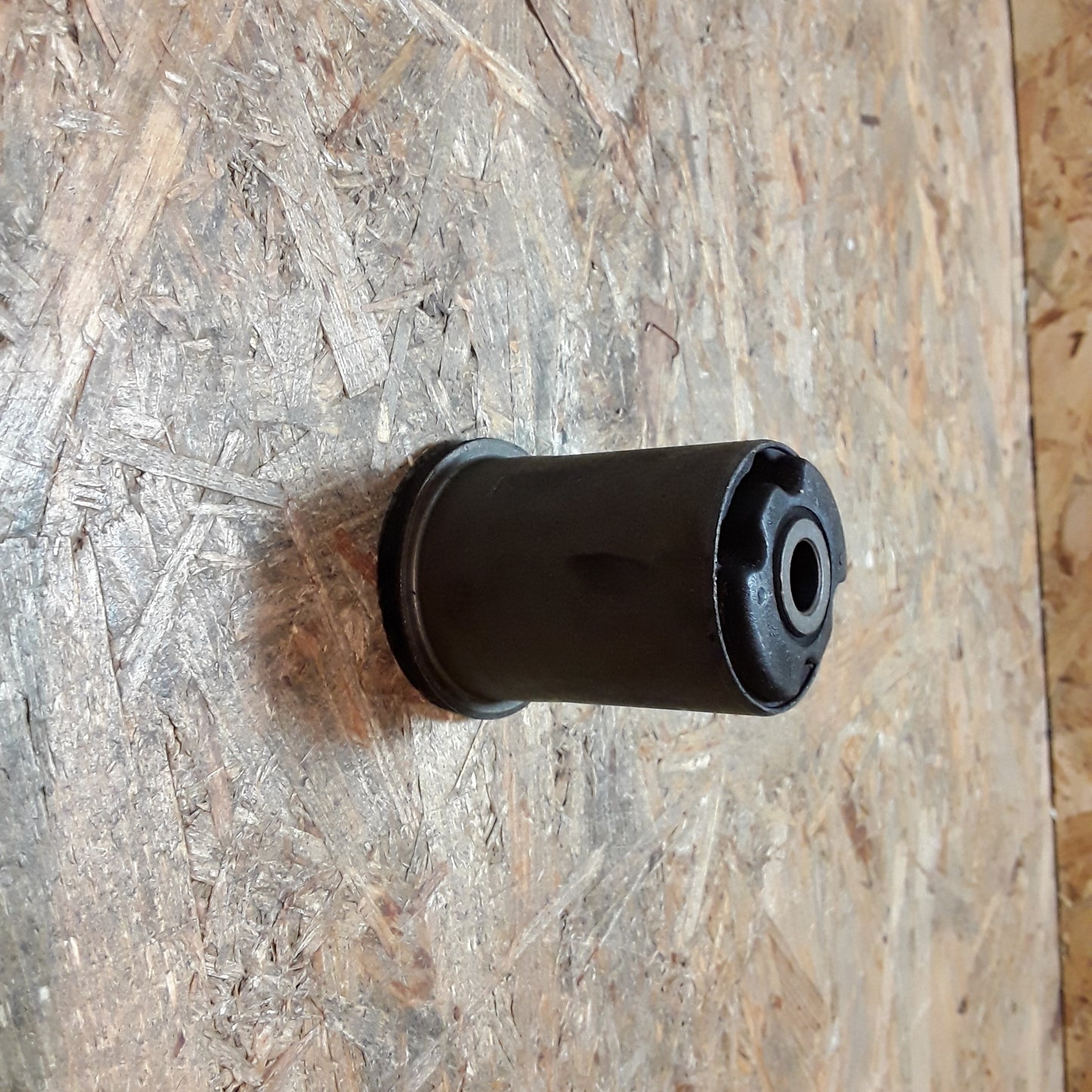 Modell leider unbekannt Achskörper Lagerung hinten original GM Opel NEU