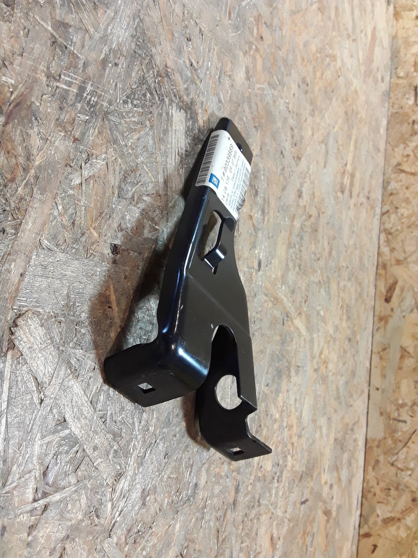 Omega A Halter Verkleidung vorne rechts original GM Opel NEU