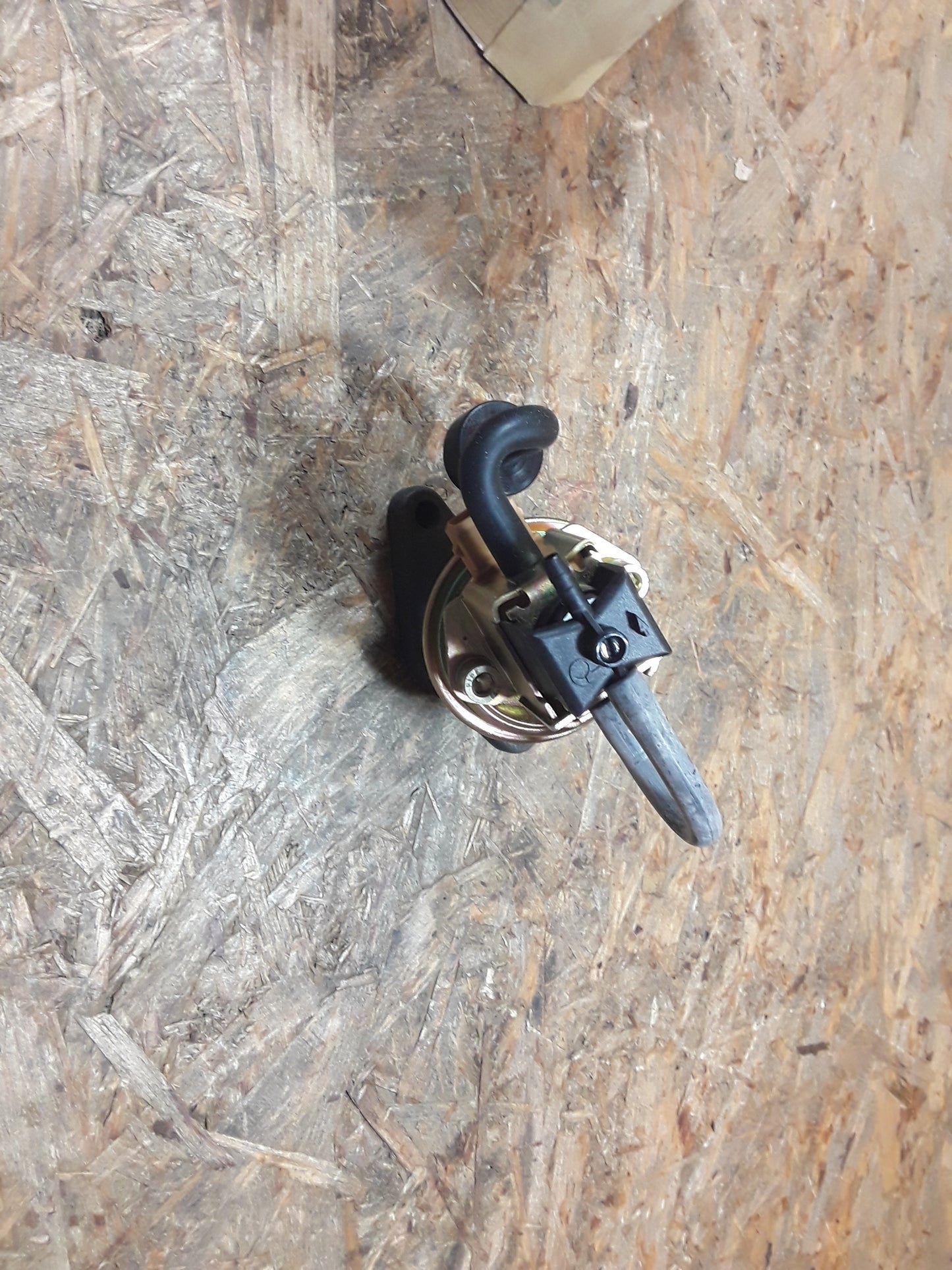 Vectra B1,8 X18XE Astra F 2,0 X20XEV Omega B Calibra AGR-Ventil original GM Opel NEU