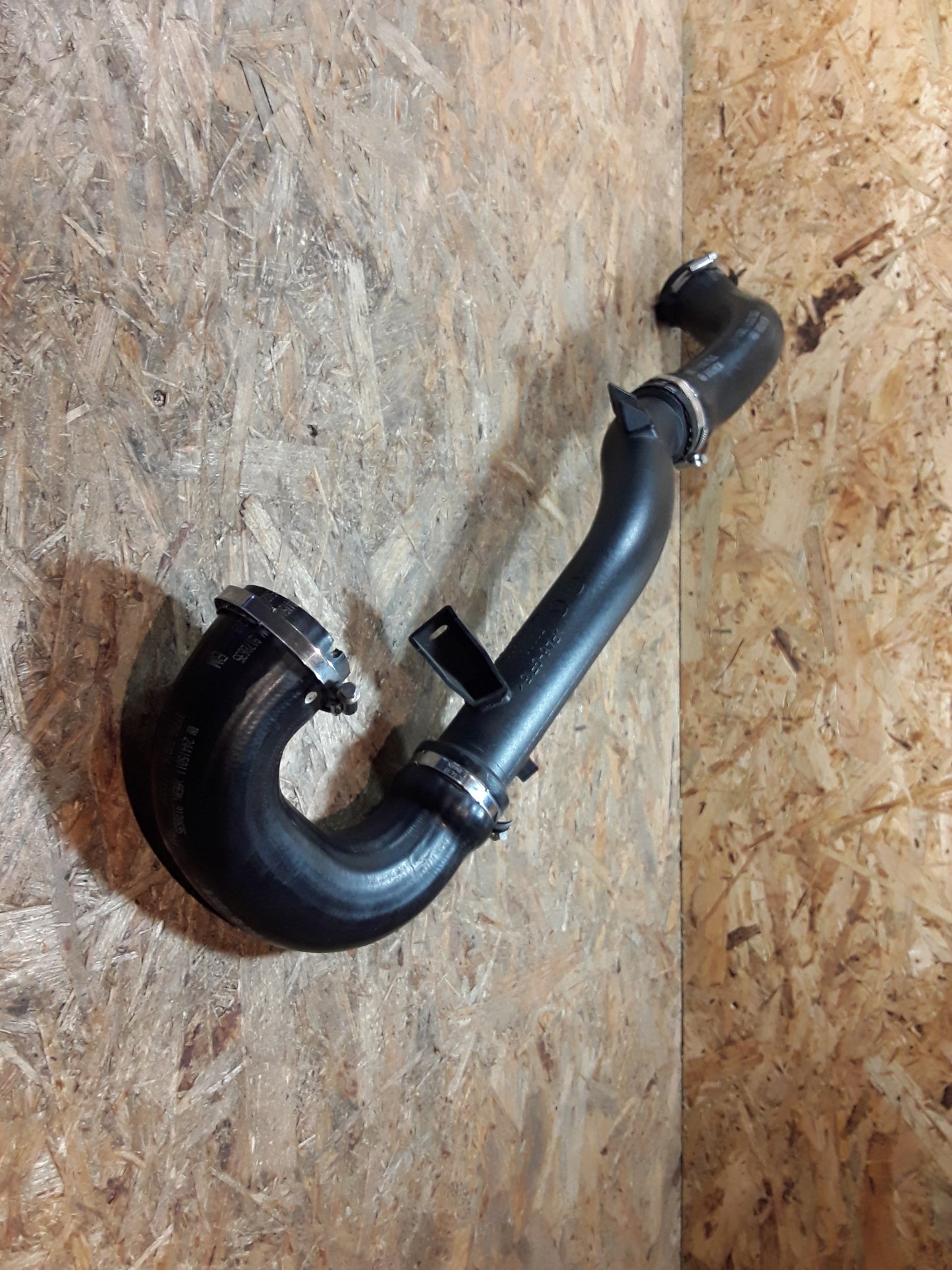 Vectra C ,0DTi / 2,2 DTi Kühlerschlauch Ansaugschlauch original GM Opel NEU