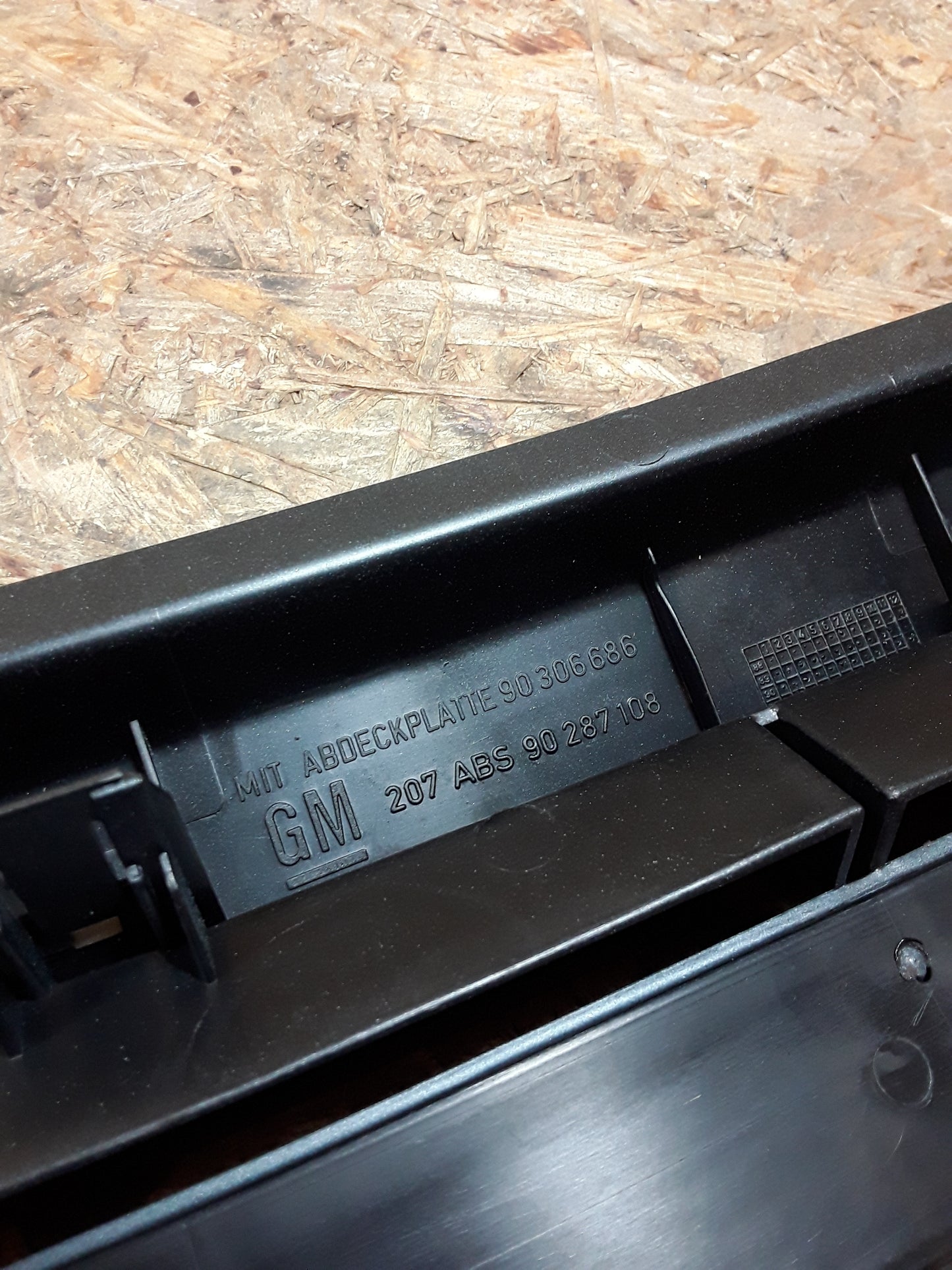 Original Opel Vectra B Kühlergrill NEU