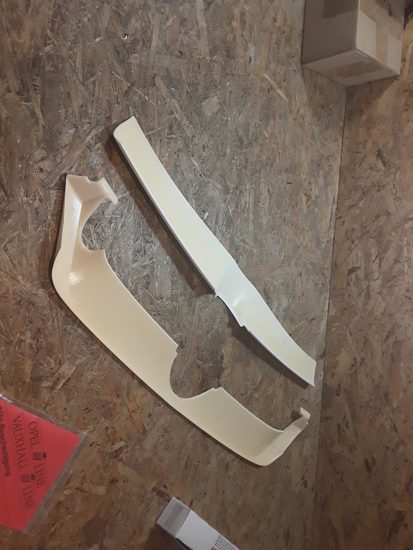 Corsa C Blende Grill 2-teilig grundiert original GM Opel NEU