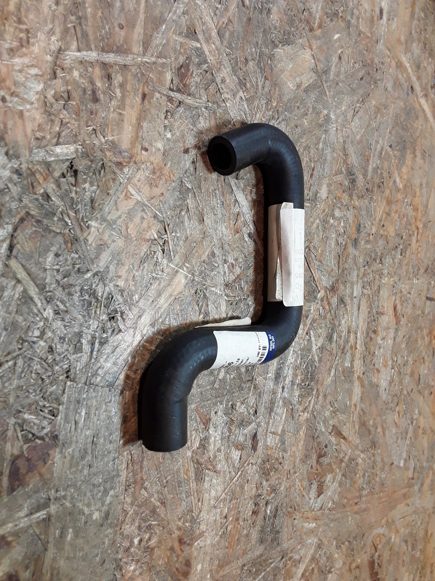 Ford Galaxy 00-06 (VY) Schlauch an Ölkühler original Ford NEU