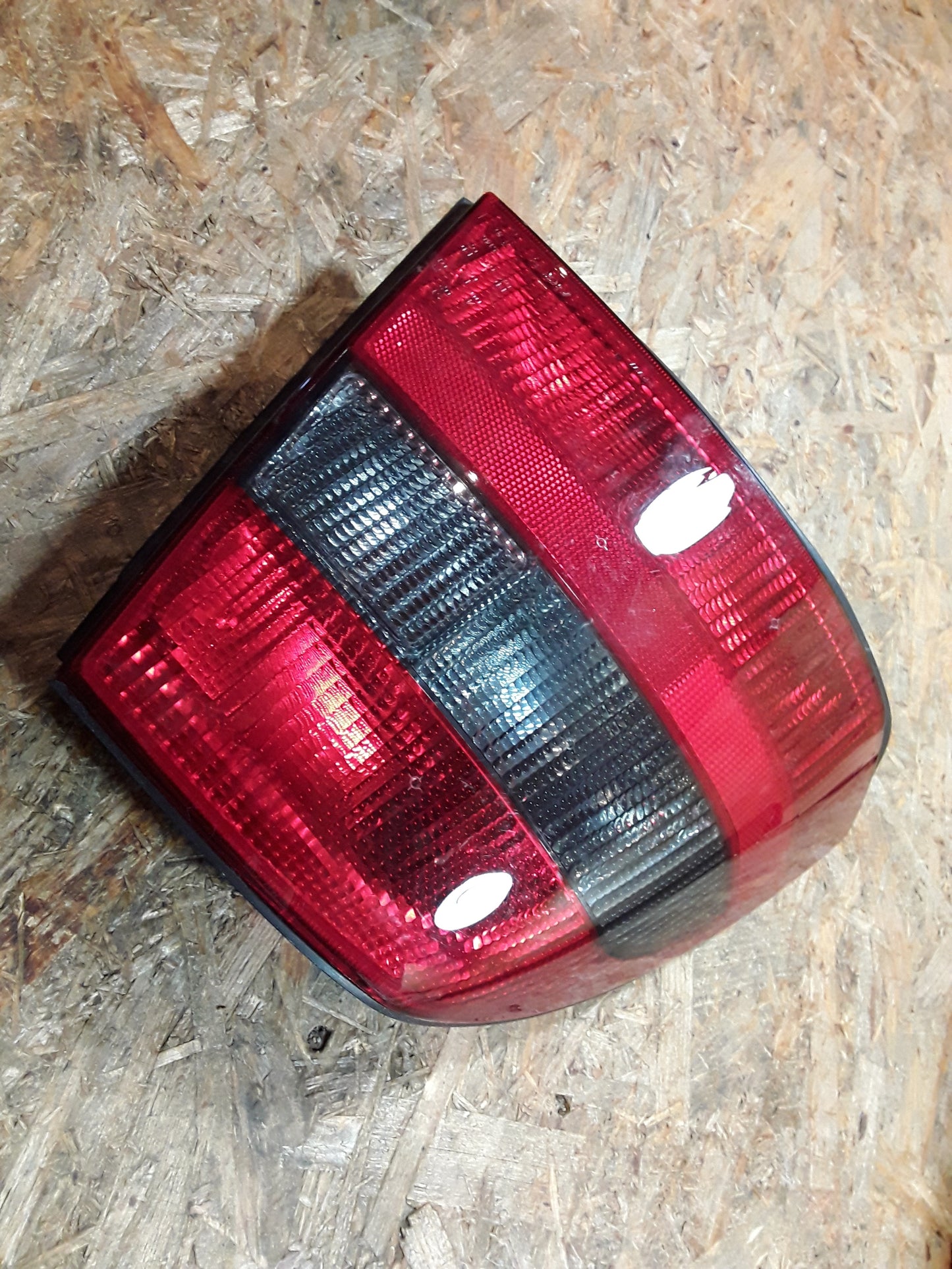 Vectra B Heckleuchte links original GM Opel NEU