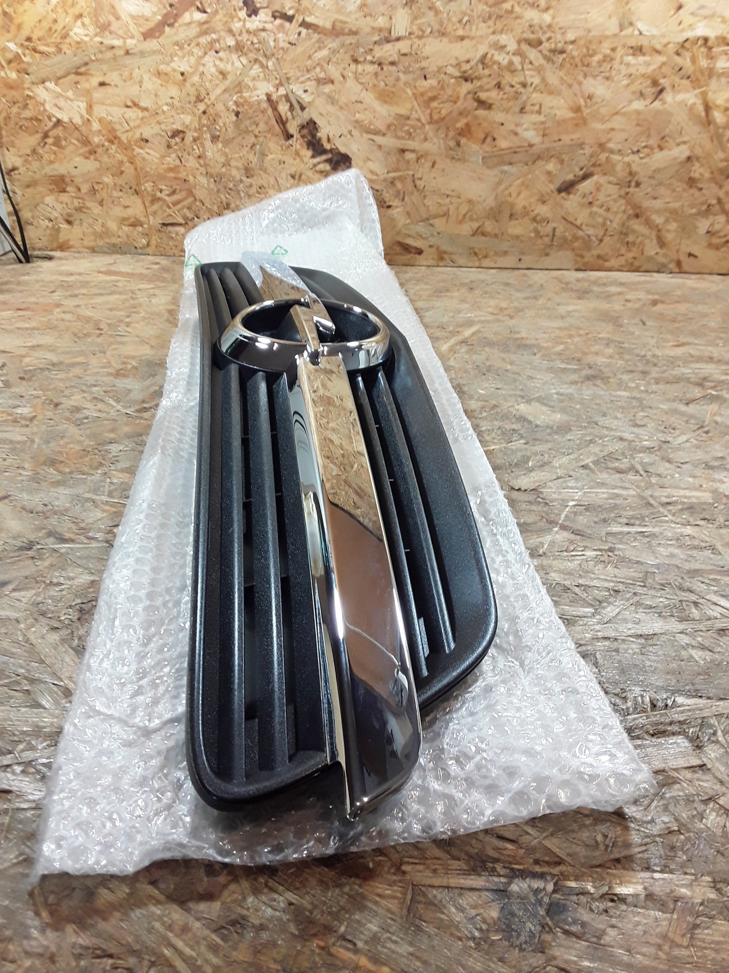 Meriva A Kühlergrill original GM Opel NEU