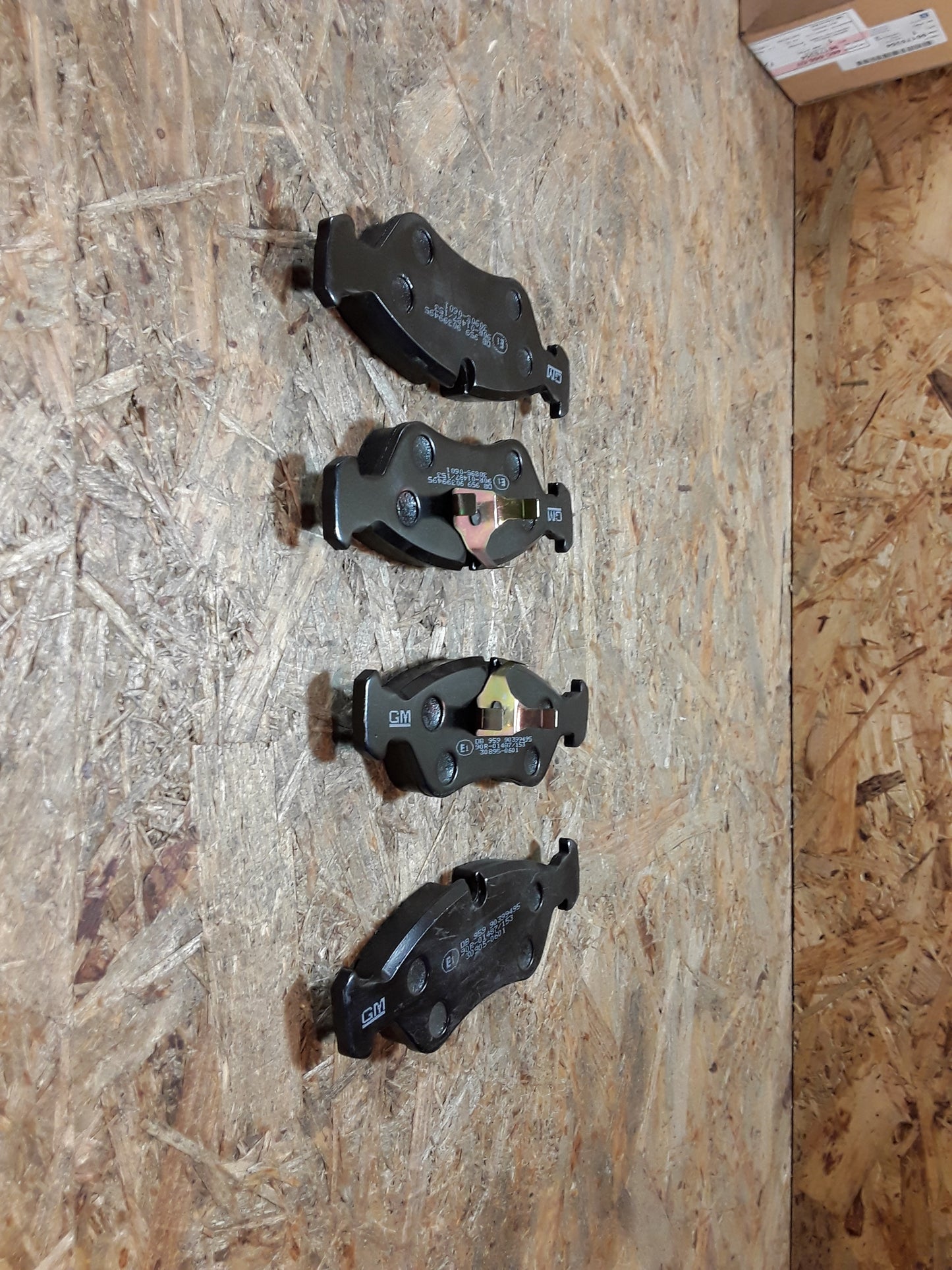 Astra F Calibra Kadett E Omega A Vectra A Bremsbelagsatz original GM Opel NEU