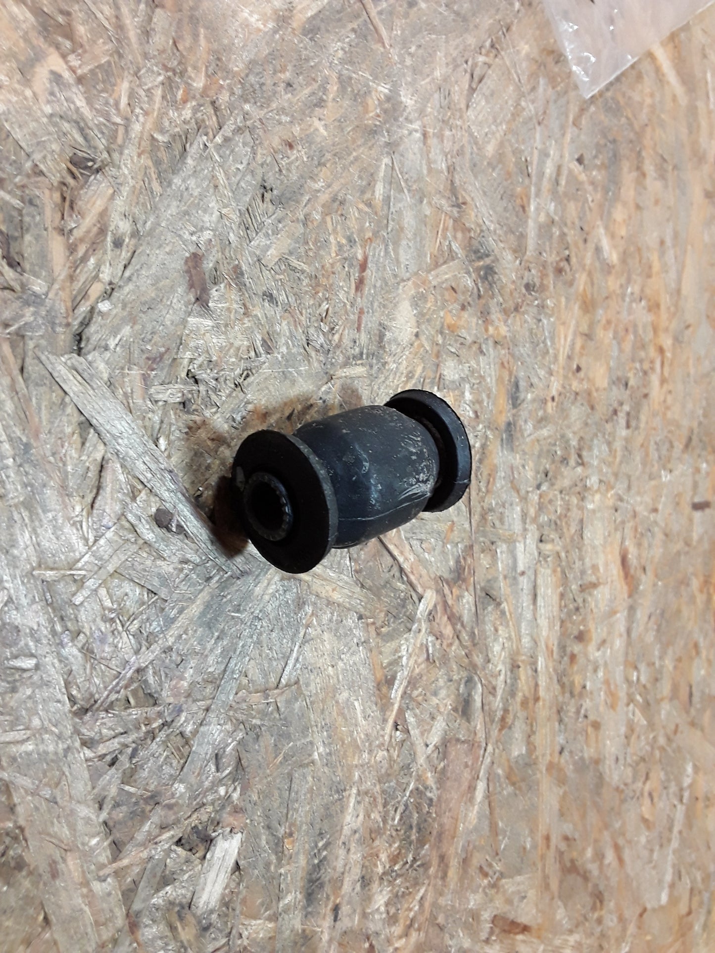 Suzuki Opel Agila Querlenkerlager Buchse Vorderachse links original GM Opel NEU