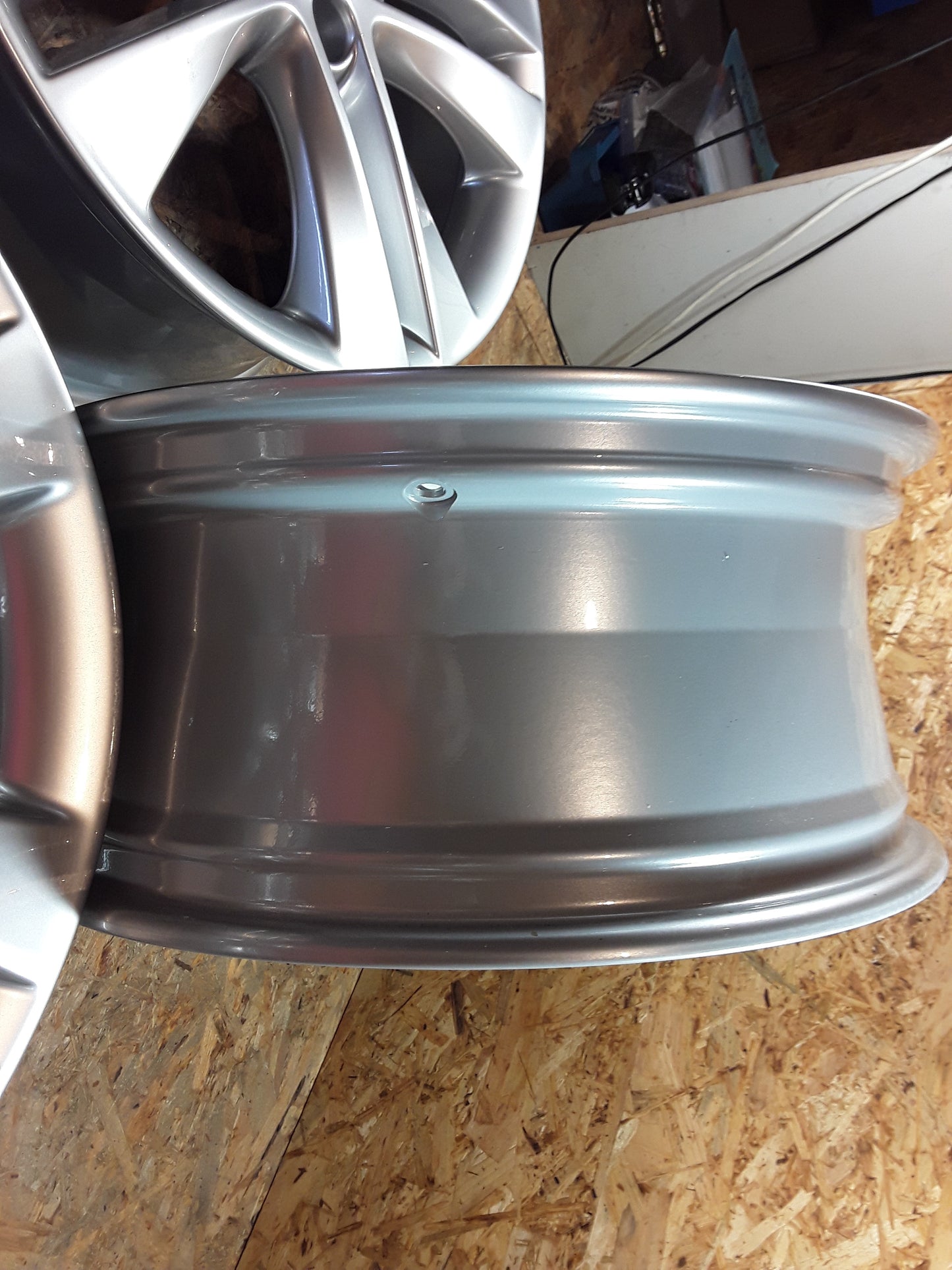 Astra J Chevrolet Cruze Alufelgensatz silbermetallik 7,5x18 ET42 original GM NEU