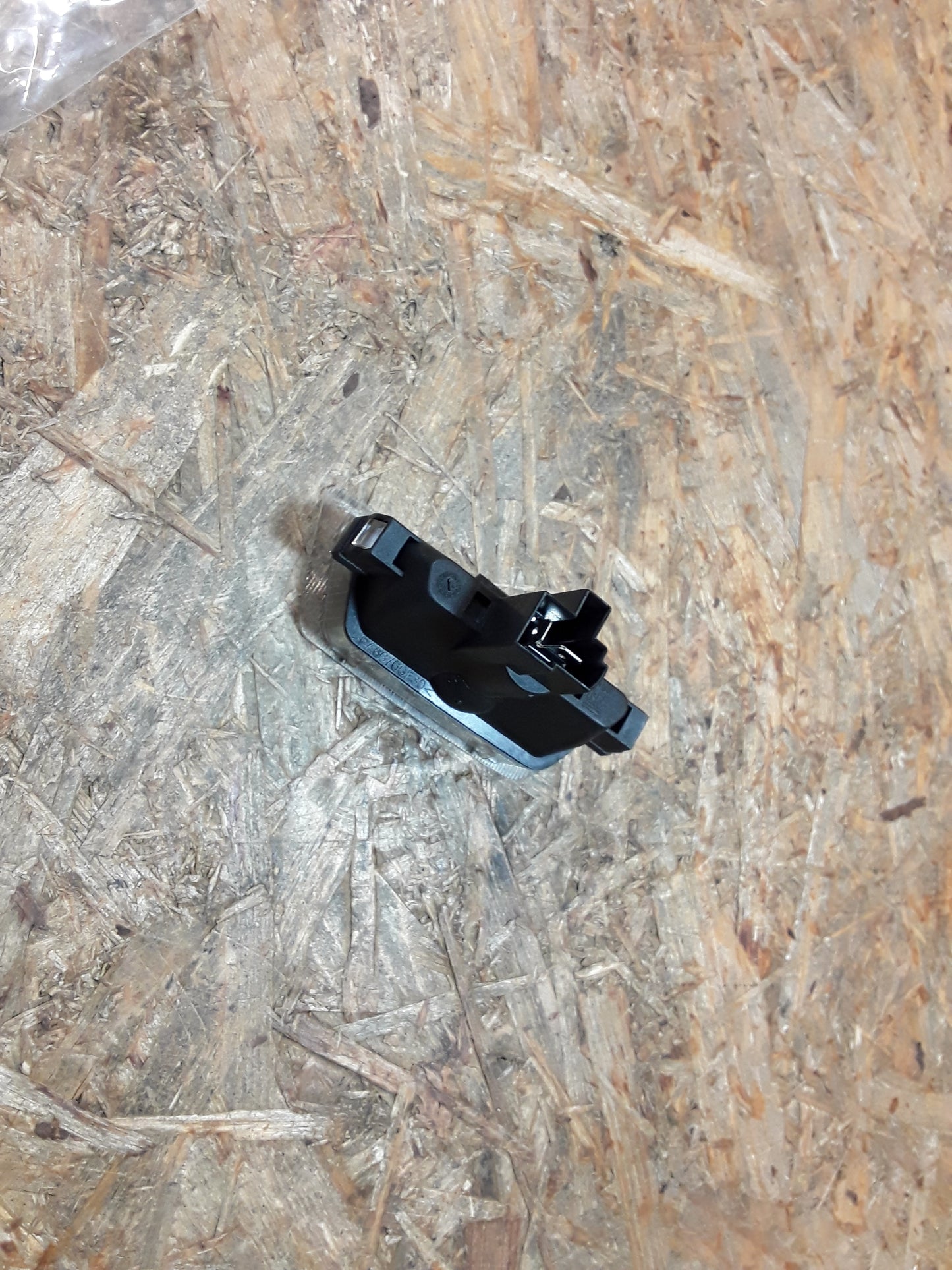 Astra G Kennzeichenbeleuchtung Fassung original GM Opel NEU