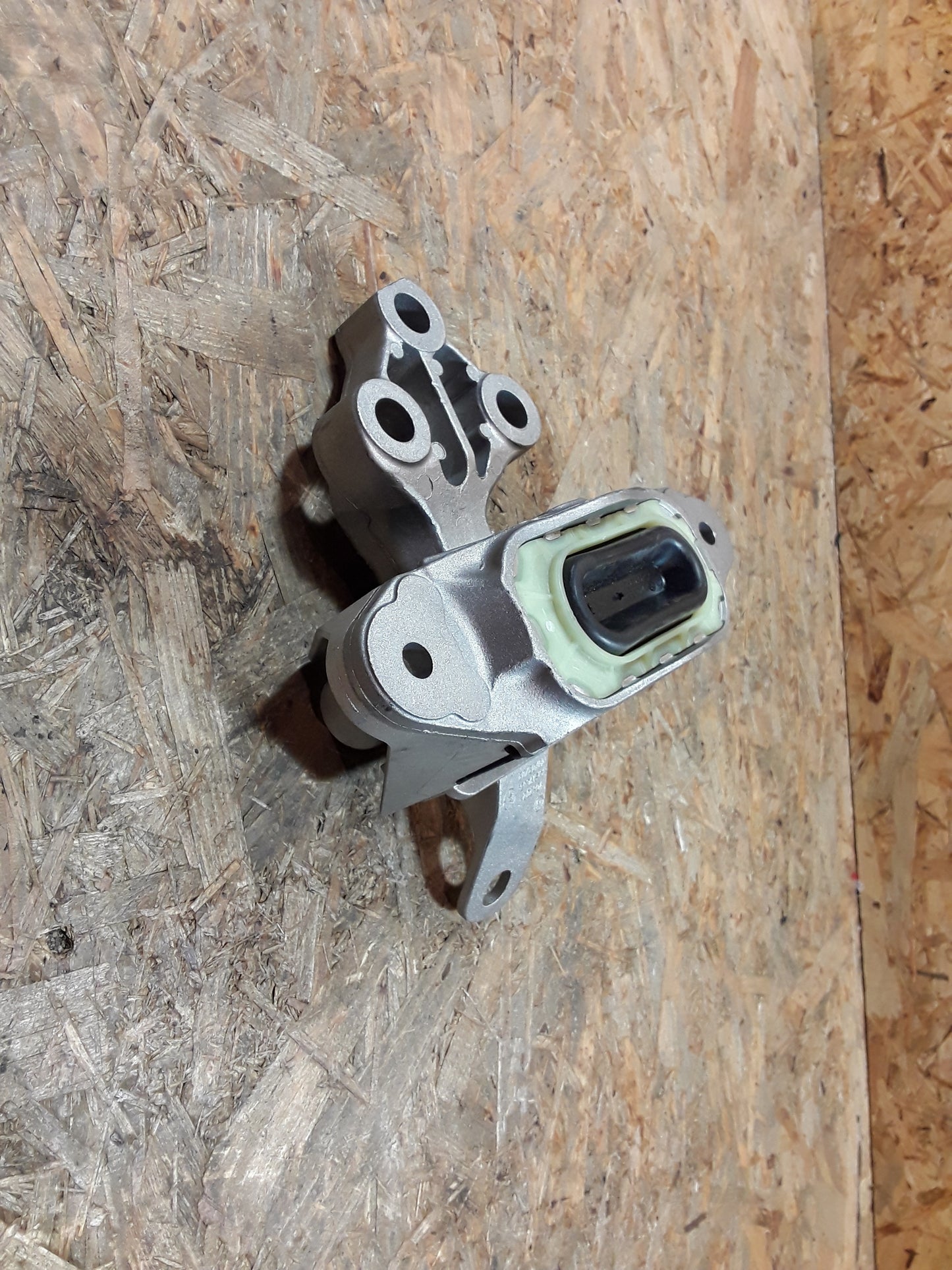 Astra J 1700 Diesel A17DFS(2010) Motorhalter original GM Opel NEU