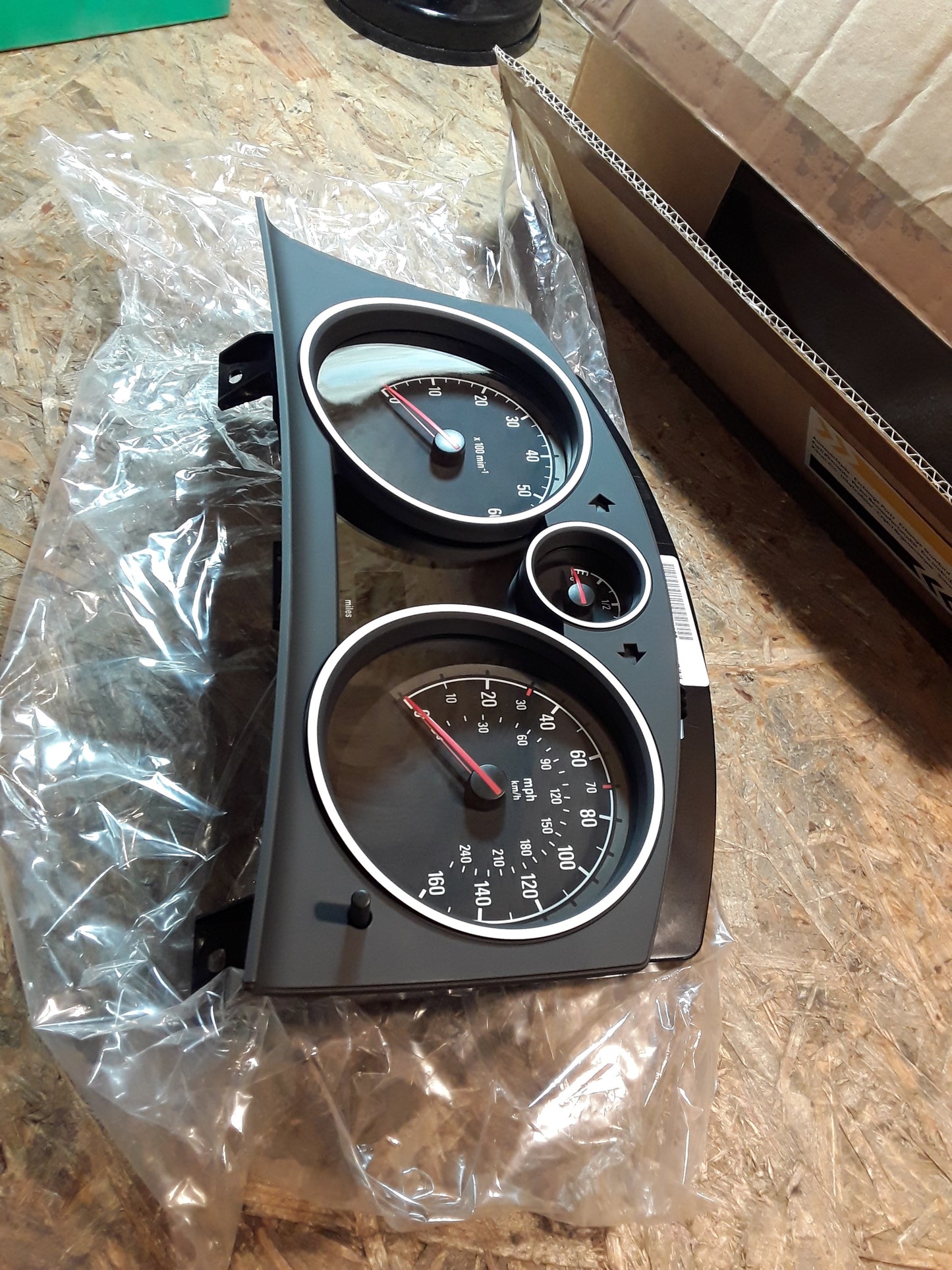 Astra H Kombiinstrument Meilentacho (160 mph) original GM Opel NEU