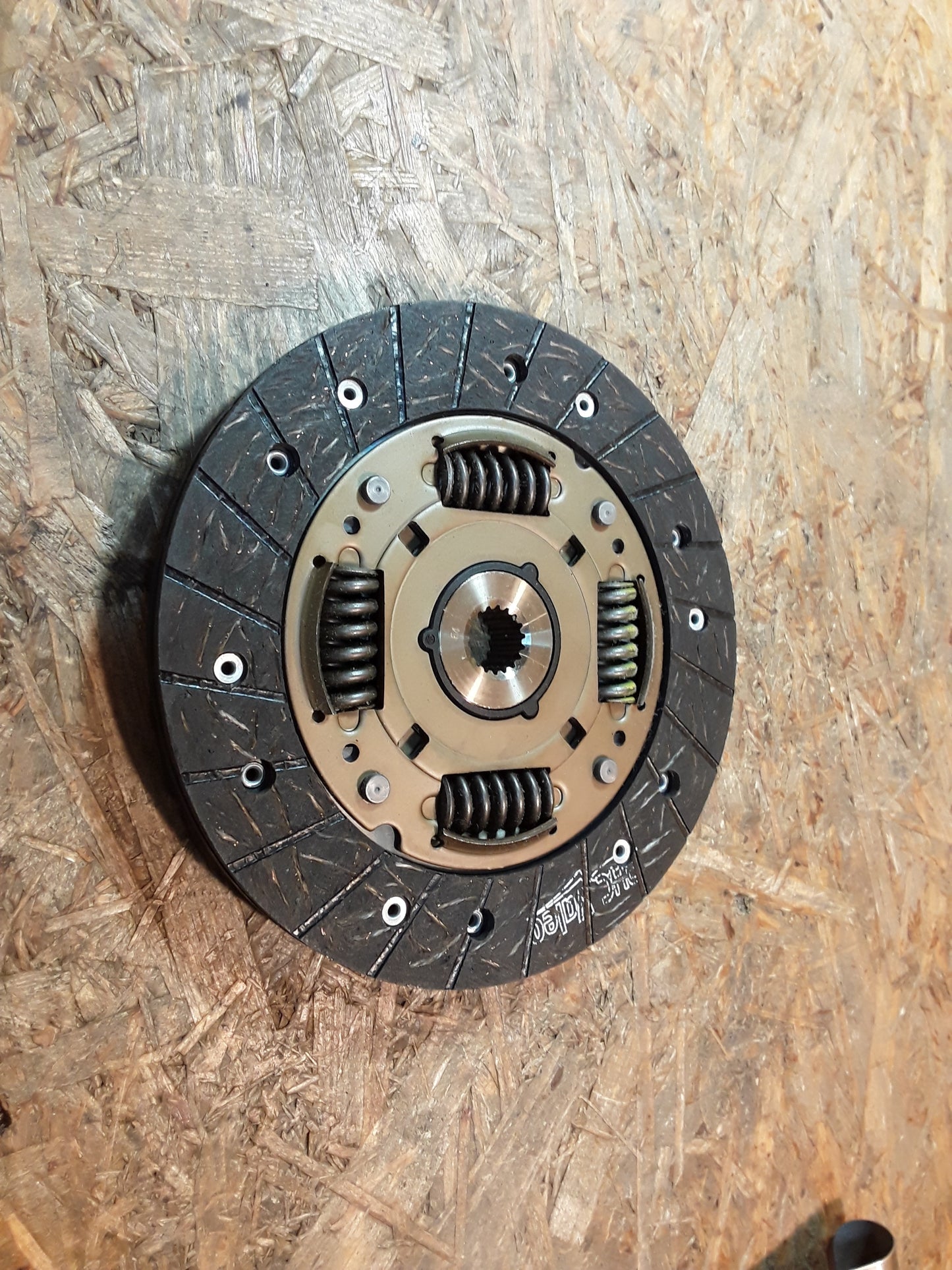 Chevrolet Kalos 1.2 8/16 Kupplungsscheibe original GM Opel NEU