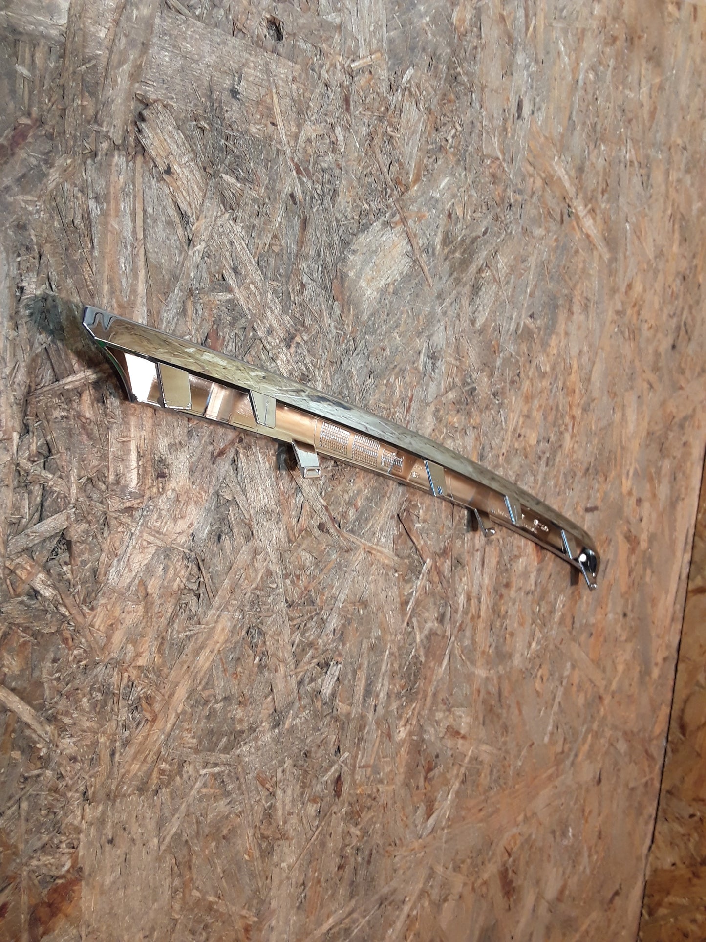 Insignia Facelift Chromleiste Zierleiste an Kühlergrill original GM Opel NEU