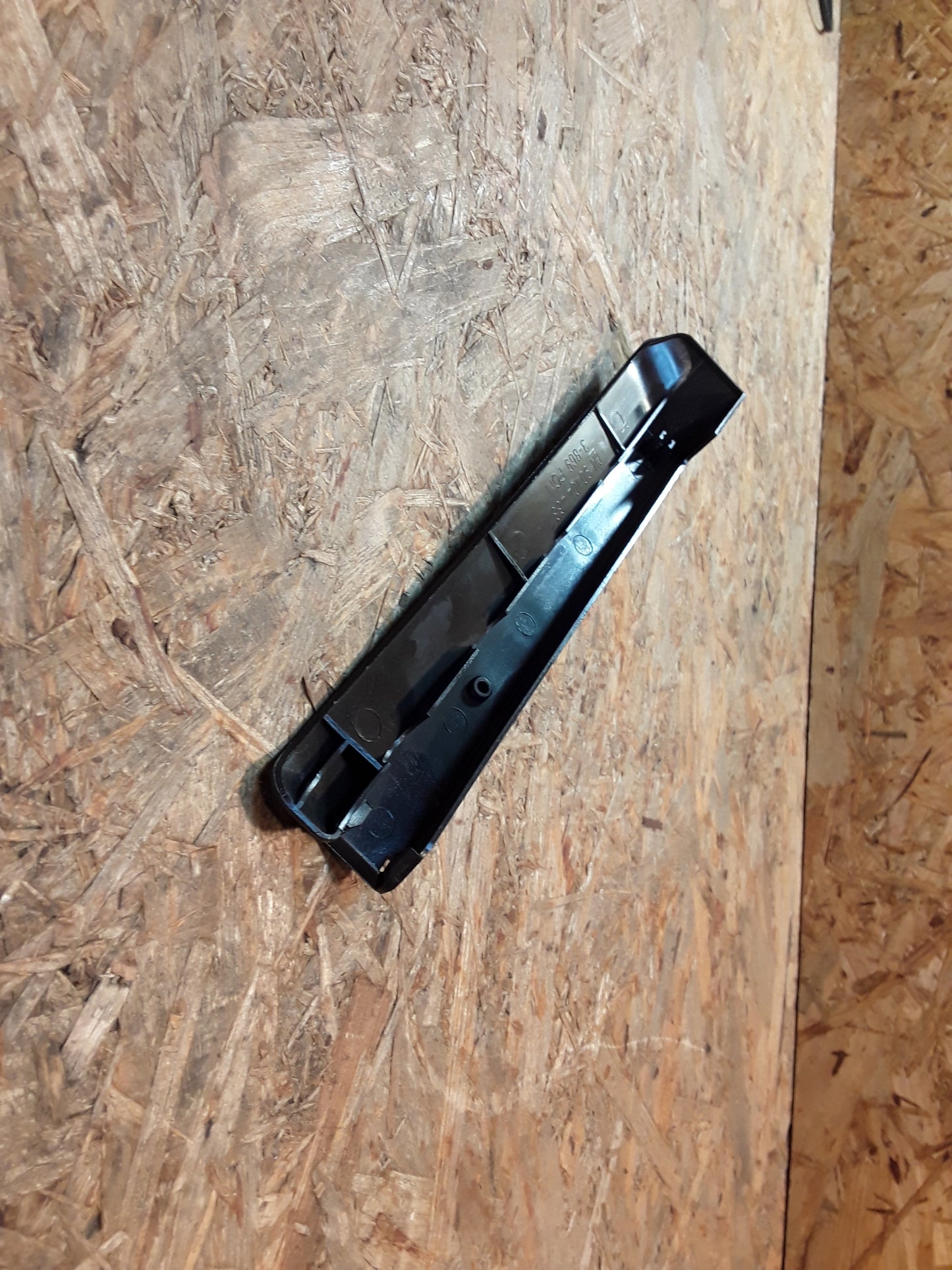 Ascona C Blende Sitzschiene original GM Opel NEU