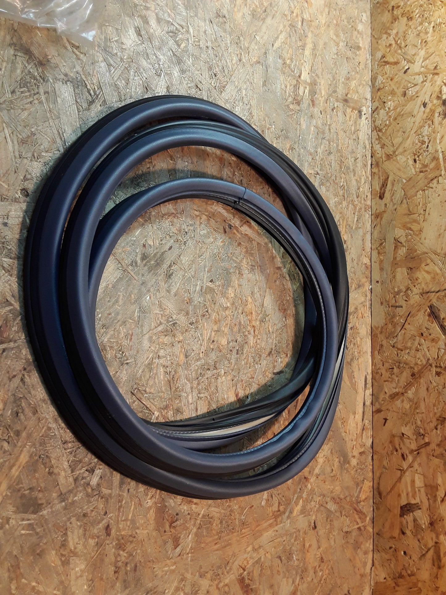 Kadett E Gummiabdichtung mit Flanschabdeckung blau original GM Opel NEU