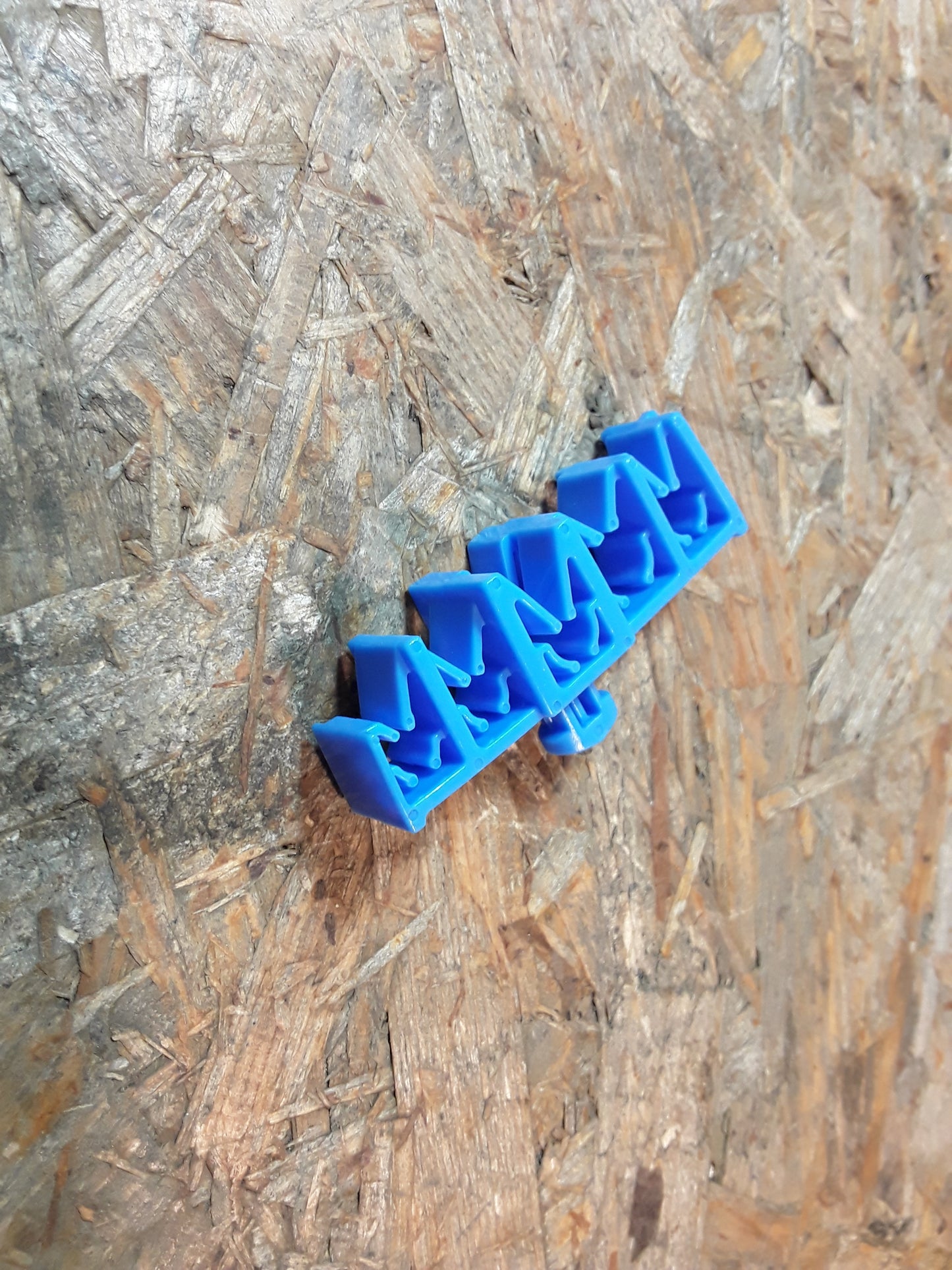 Campo Clip an Kraftstoffrohr original GM Opel NEU