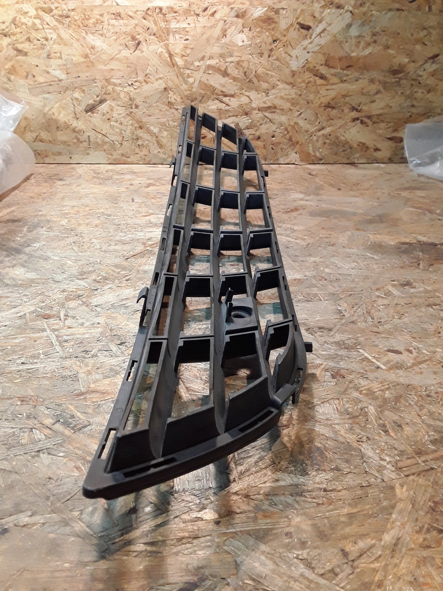 Corsa D Gitter unten original GM Opel NEU