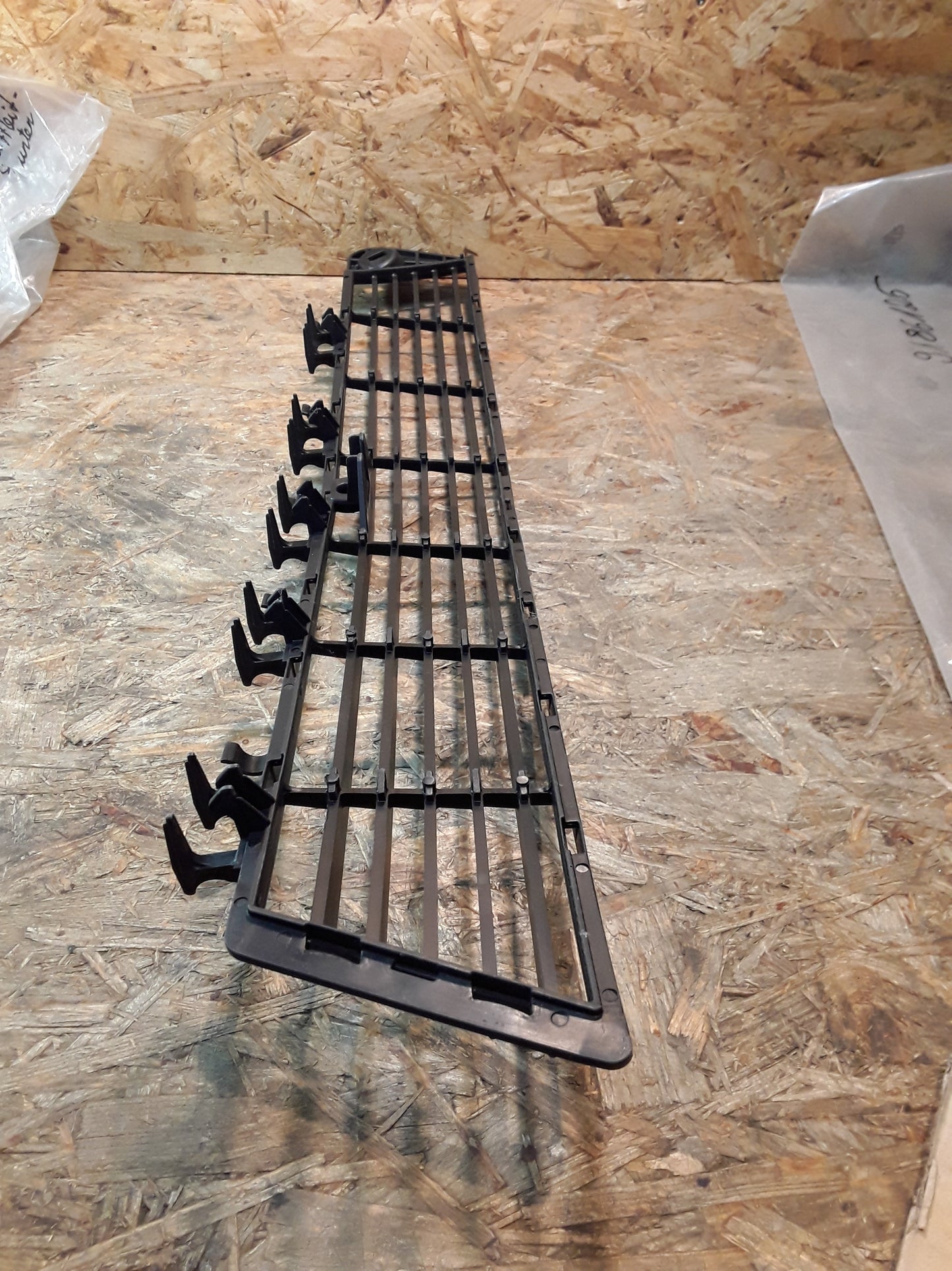 Vectra C Kühlergitter Gitter Kühlergrill an Stoßstange unten original GM Opel NEU