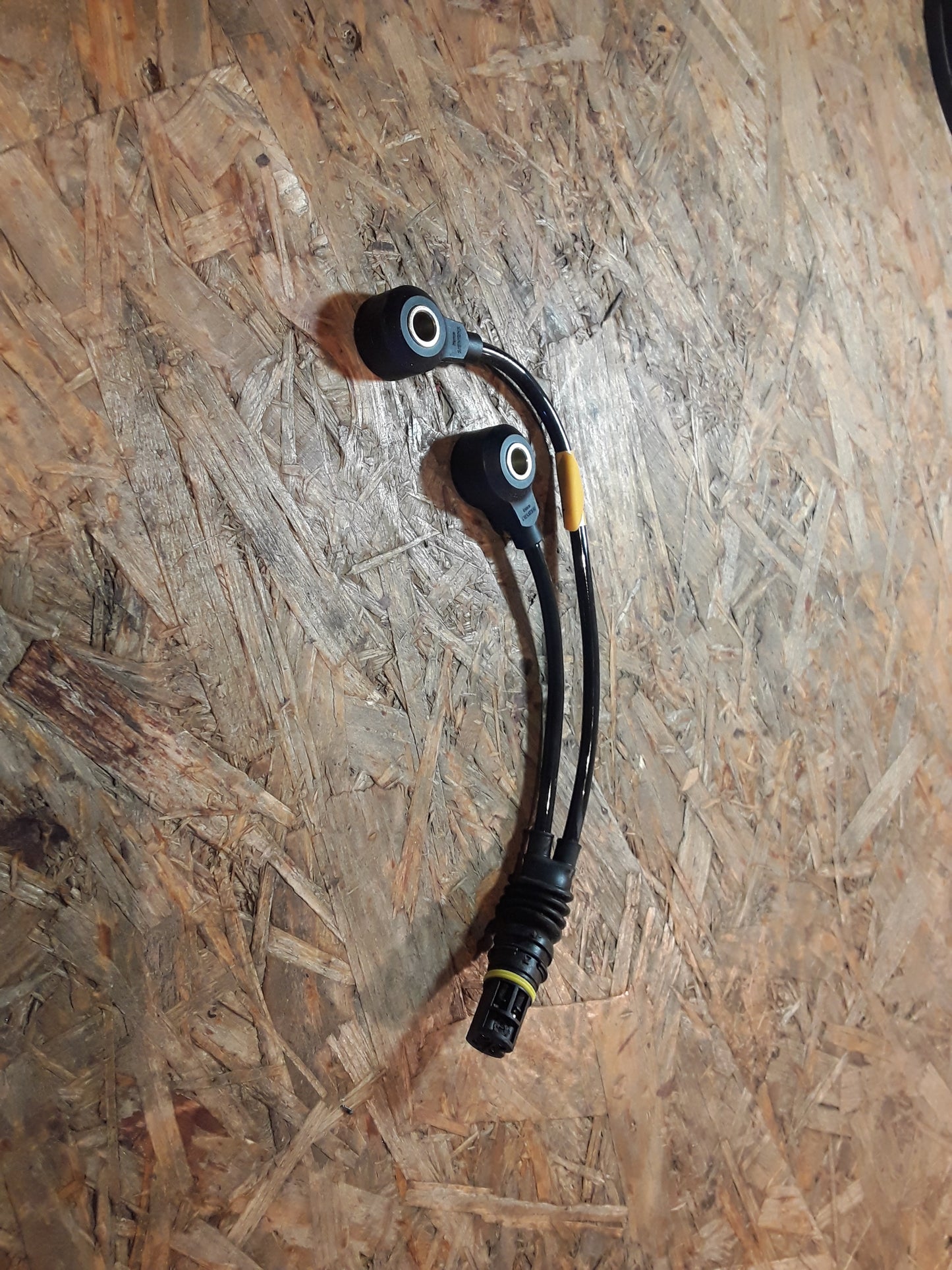 BMW E36/E39/E38 Klopfsensor Hella original NEU