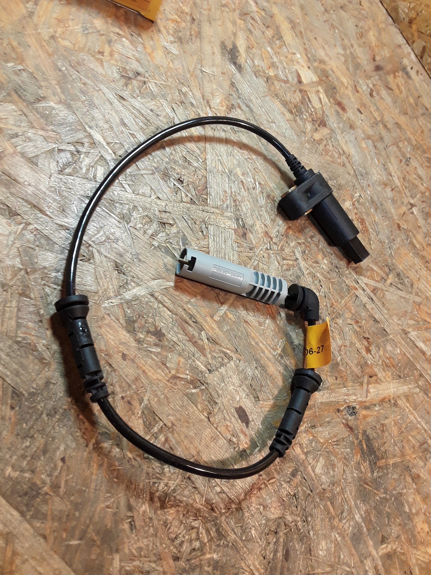 BMW E46 ABS Sensor original Hella NEU