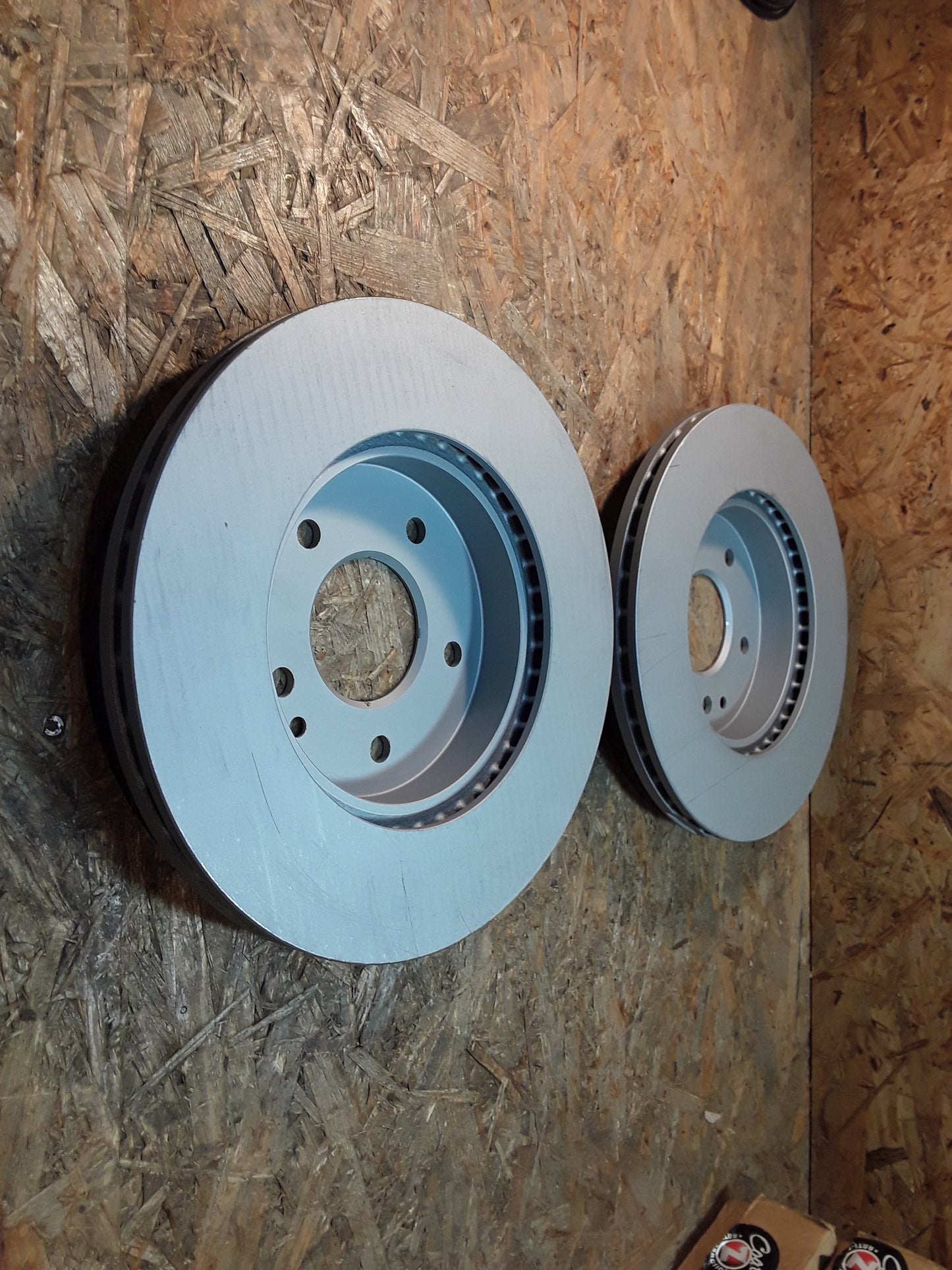 Mercedes C-Klasse W202 Bremsscheiben 284mm Durchmesser 112mm Lochkreis belüftet original Zimmermann NEU