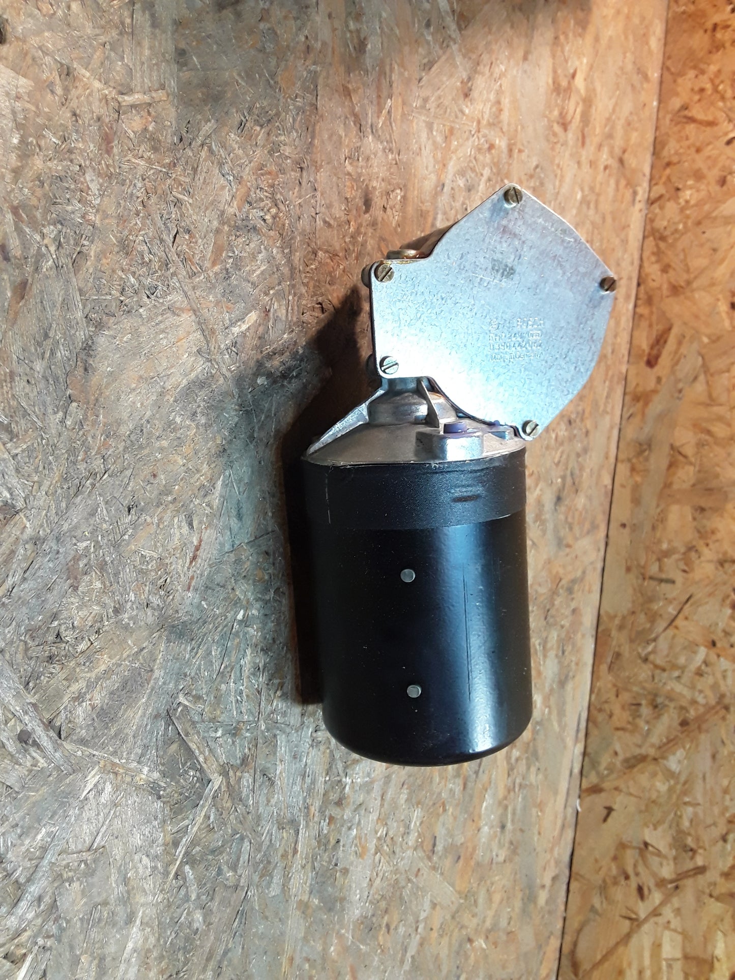 LKW MAN F7, F8, F9 Scheibenwischermotor 24V original Bosch NEU