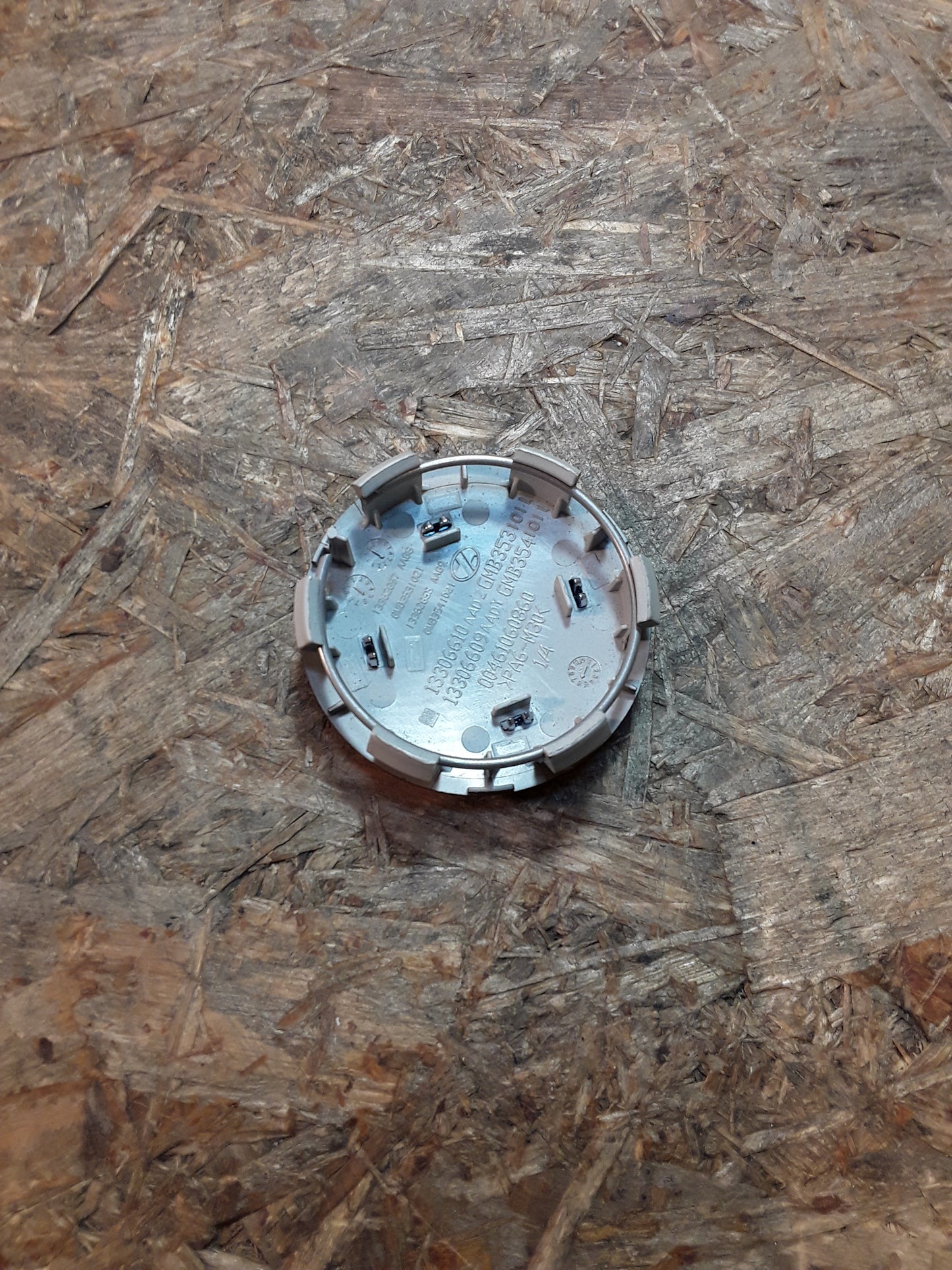 Adam Corsa D/E Zafira B Nabendeckel Felgendeckel 64 mm Durchmesser original GM Opel NEU