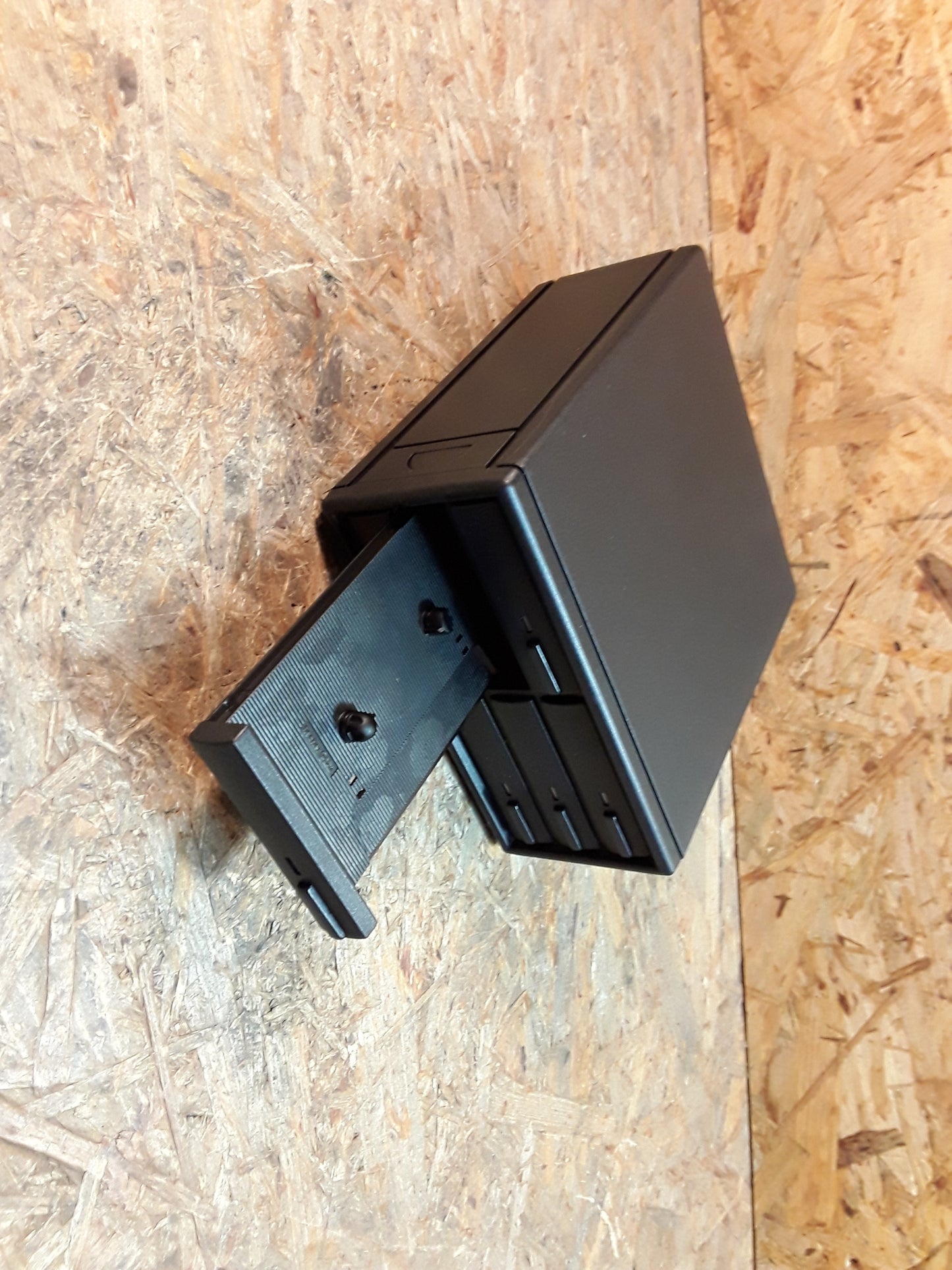 Astra F Gehäuse Kassettenbox original GM Opel NEU