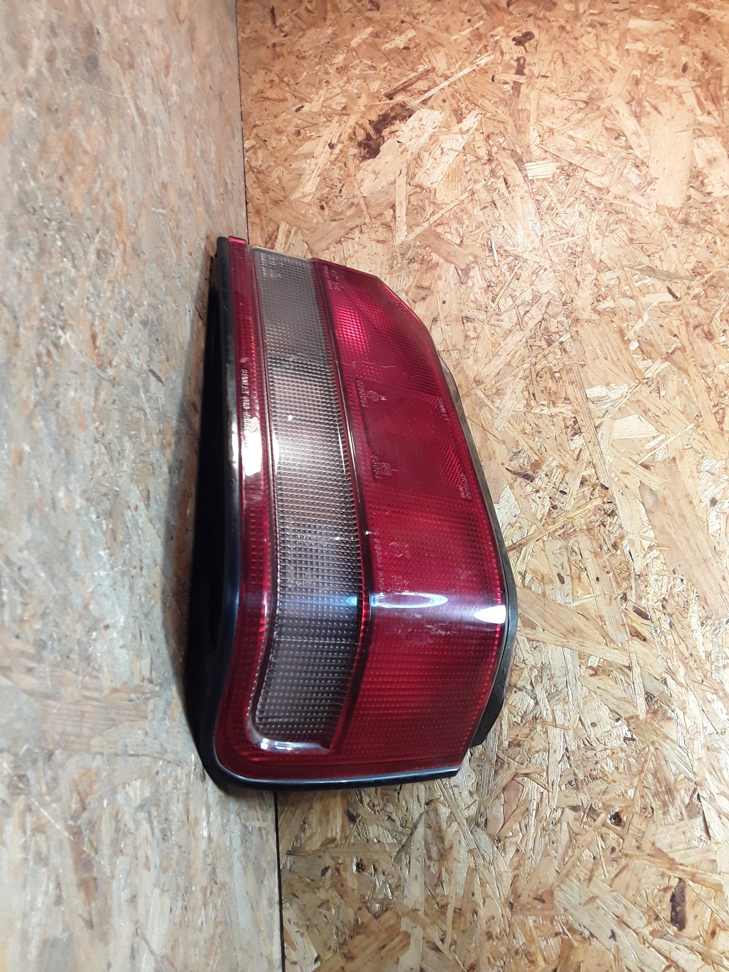 Original Mazda 323 Rückleuchte rechts