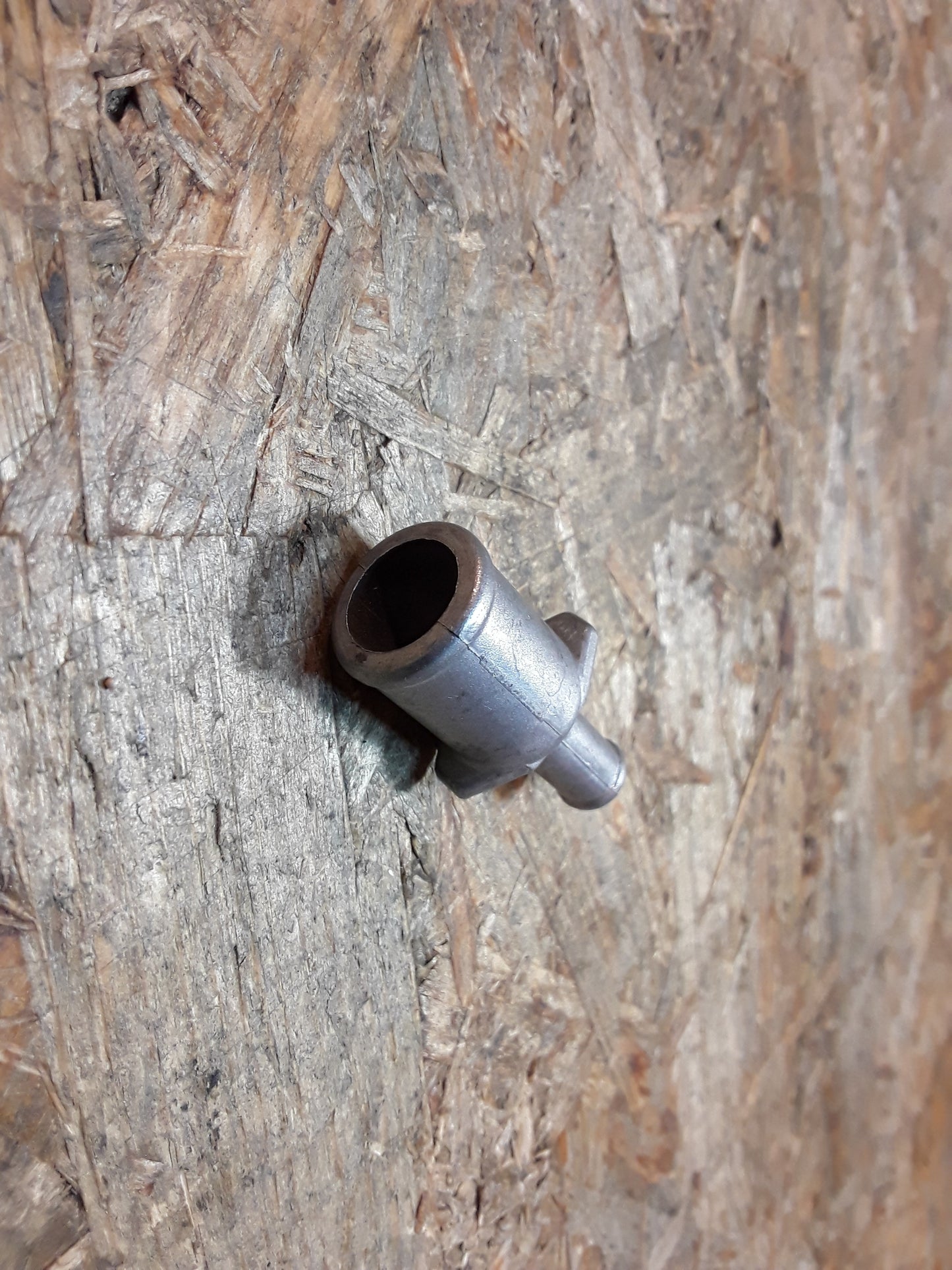 Ascona A 1,6S/1,9S Manta A 1,6S/1,9S Reduzierstück für Vor und- Rücklauf Vergaservorwärmung original GM Opel NEU