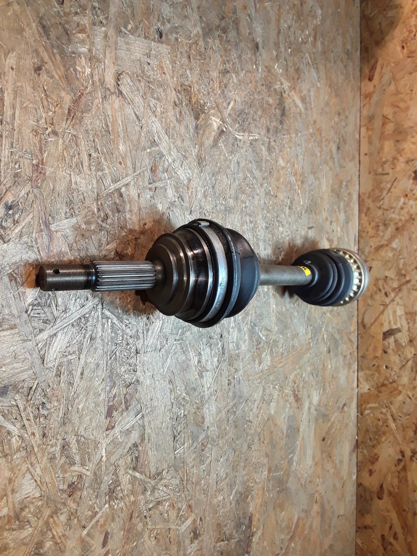 Ascona C 1,6l Antriebswelle links original GM Opel NEU