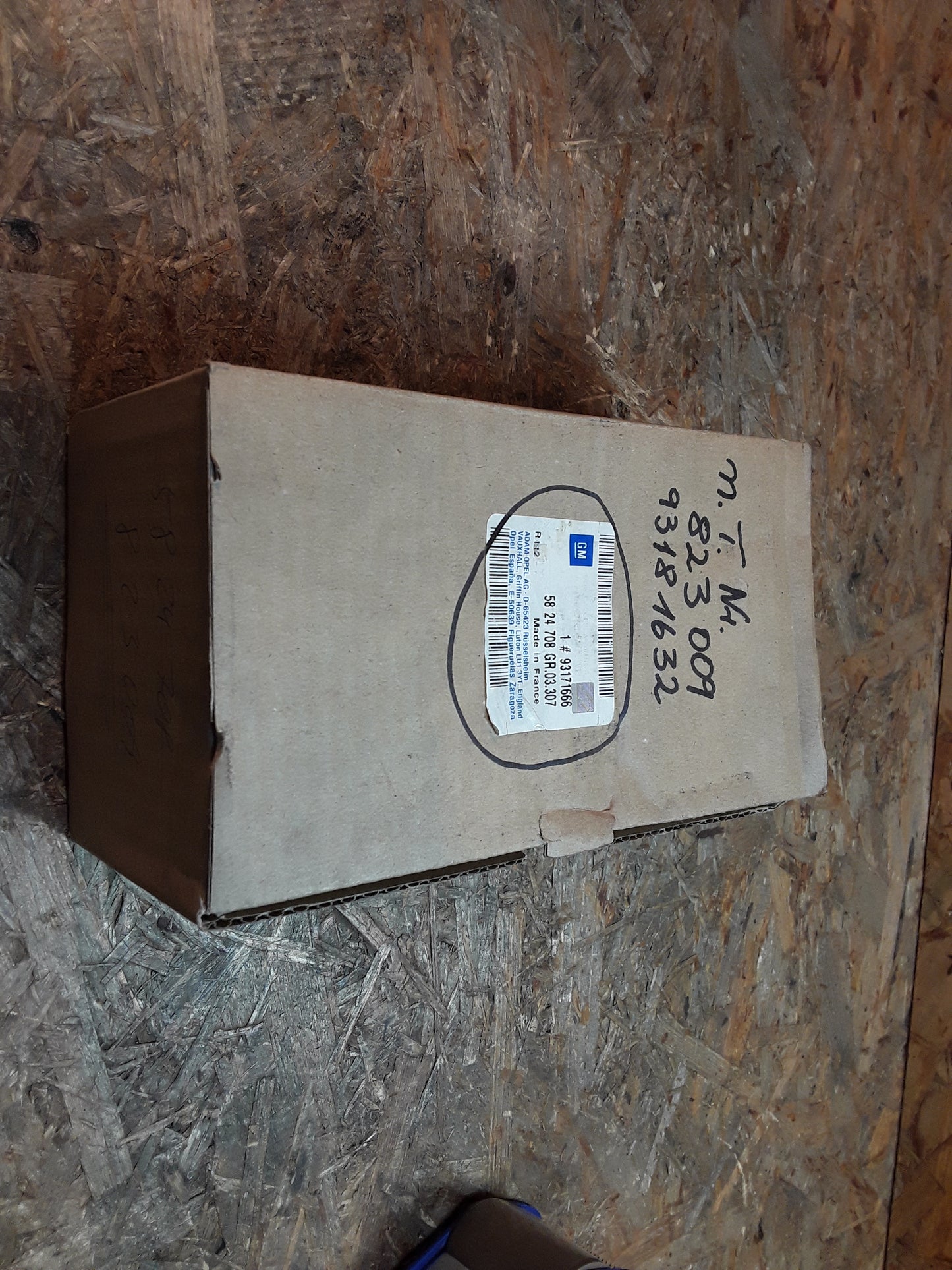 Omega B 2,5 TD Diesel Kraftstoffkühler original GM Opel Neu