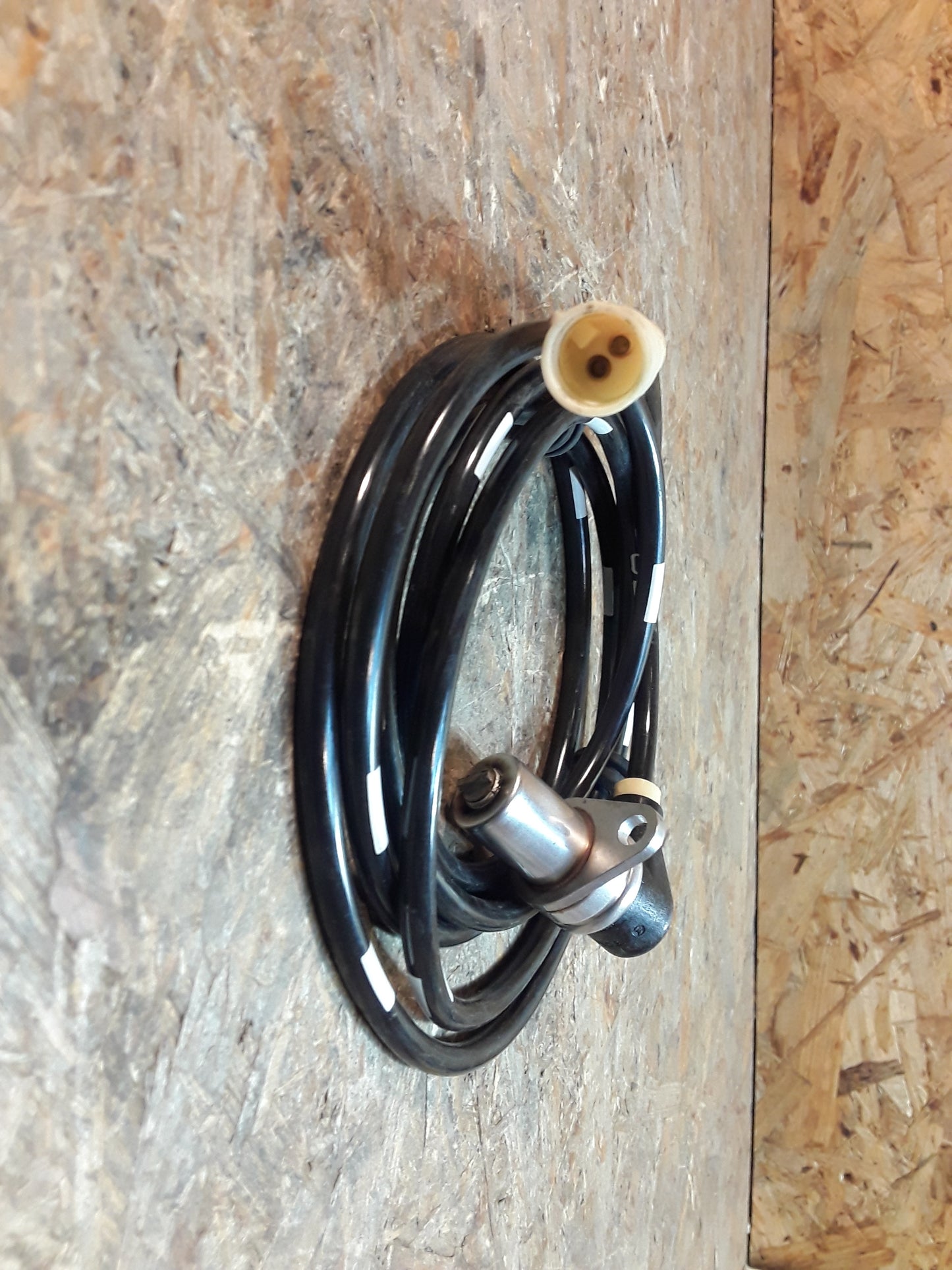 Calibra Vectra A ABS Sensor hinten links original GM Opel NEU